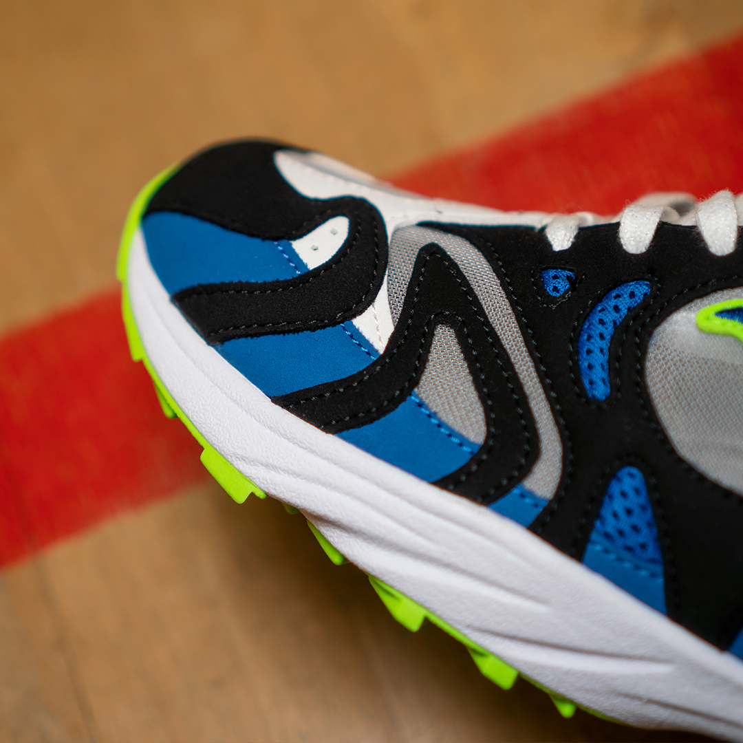 The retro runner dug out from the Saucony archives hits hard with it’s punchy, jagged aesthetic. Available online and in-store priced at £94.99

5pointz.co.uk/all-brands/sau…