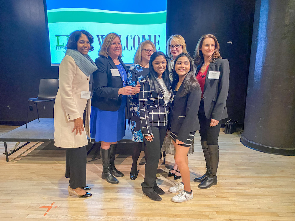 Two juniors attend women in business panel in NYC hosted by <a href="/compassgroupusa/">Compass Group USA</a>  ow.ly/YhT950yrLhW <a href="/FlikISDining/">FLIK Independent School Dining</a>