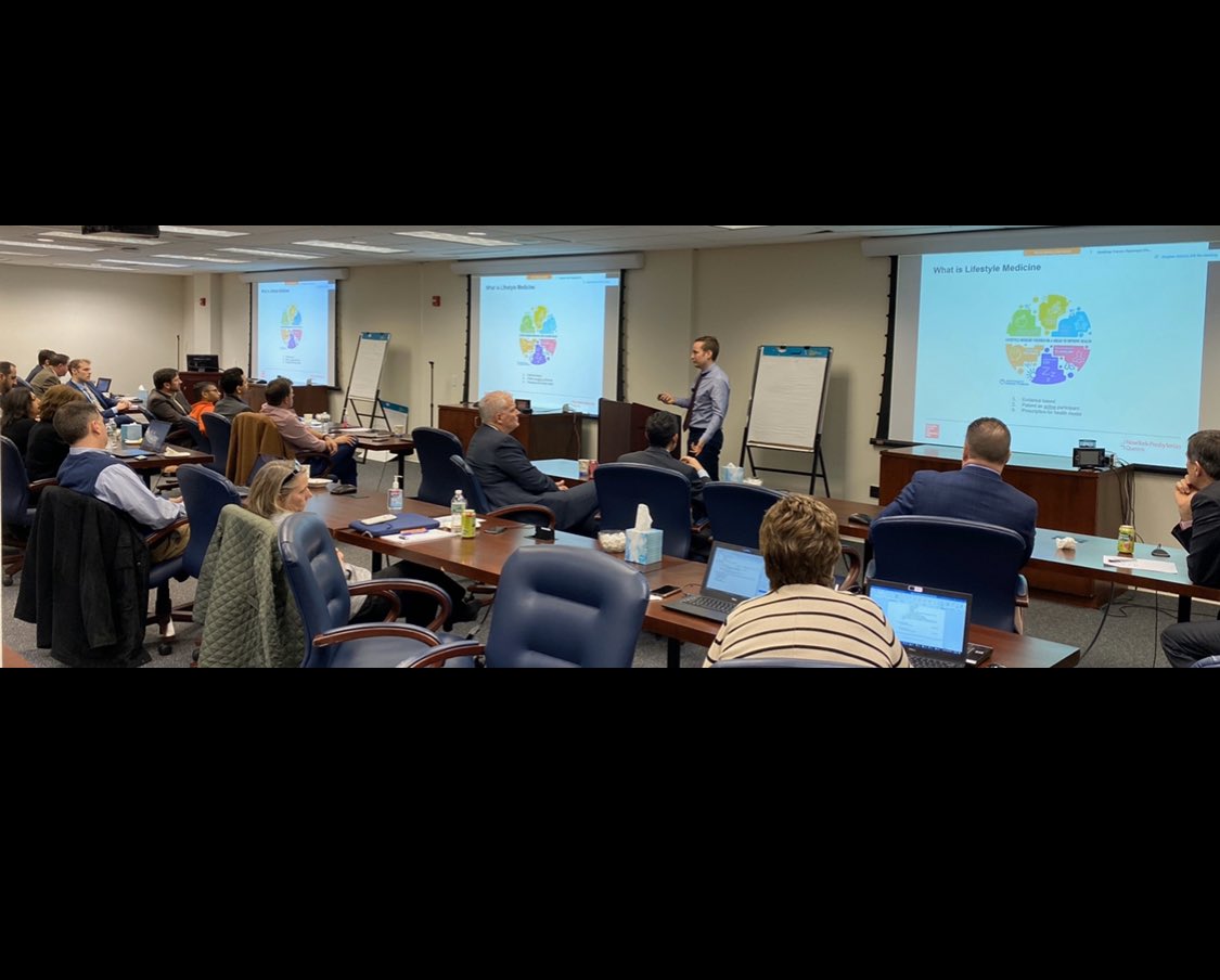 Spreading the message and evidence behind #lifestylemedicine today at Envision’s NEOU meeting today.  We need more studies on maximizing the health of nocturnal medical shift workers!  @nypqueens <a href="/QueensMedEd/">Medical Residency Programs of Queens</a> <a href="/ACLifeMed/">American College of Lifestyle Medicine</a>