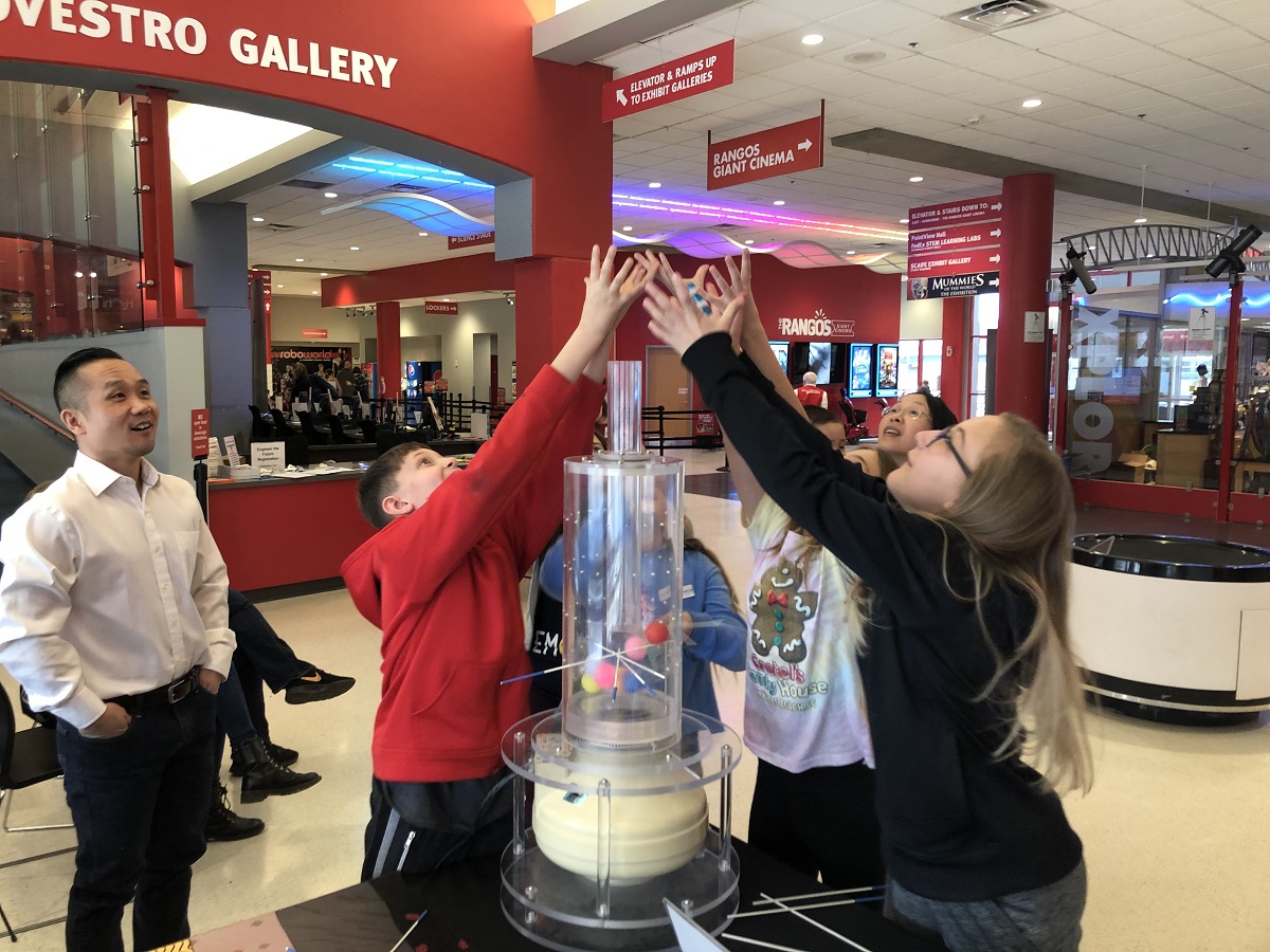 EQTCorp's tweet photo. The #EQTeam is excited to spend the day exploring the possibilities of engineering with students at the Carnegie Science Center for Day 1 of the Engineer the Future event! #NationalEngineersWeek #ConnEQT #FueltheFuture https://t.co/V56oSjbras