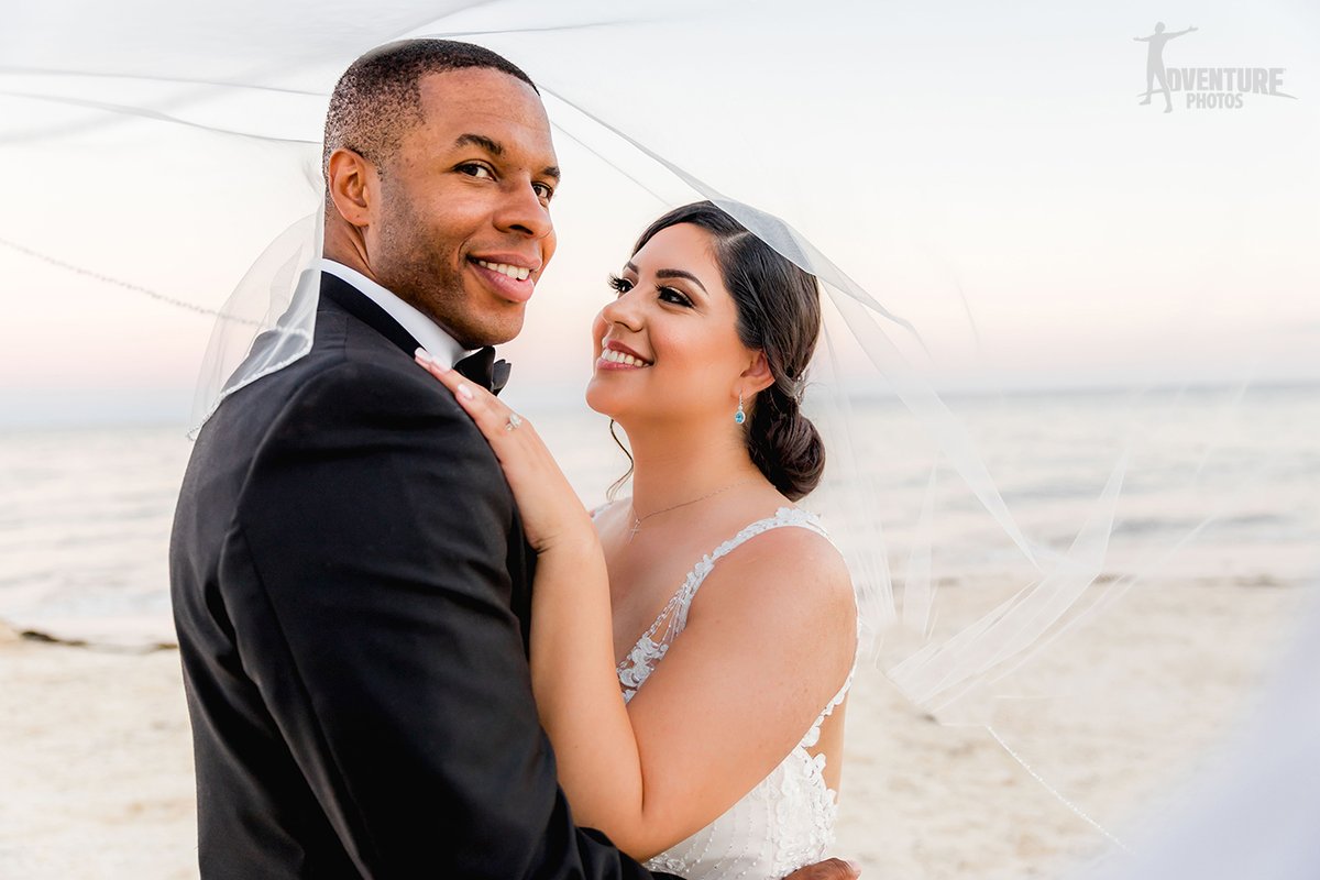 AdventurePhot's tweet image. "Two souls but a single thought, two hearts that beat as one" ❤️📷💍🌴#weddinginspiration #WeddingPhotographer #AdventurePhotos #Inspiredbyyou
Special thanks to @DreamsRiviera