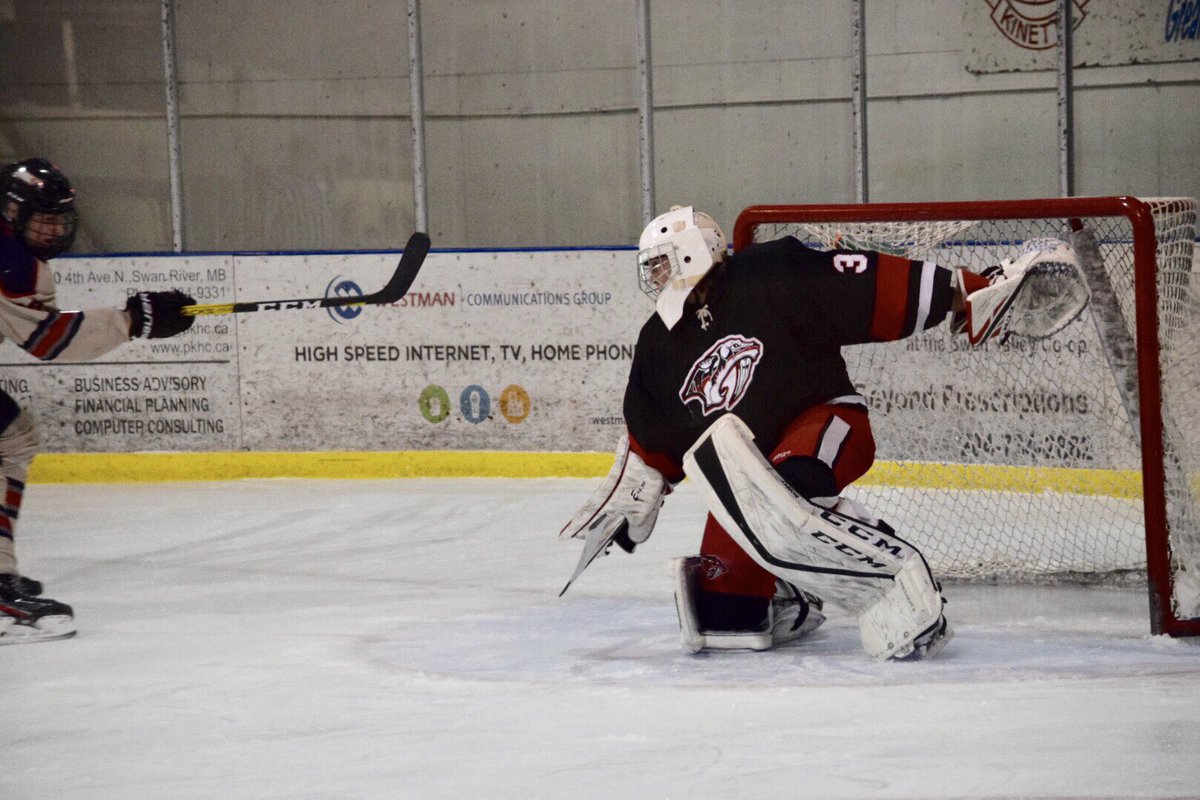 Wendy_Pohl's tweet photo. Tough 6-5 loss in OT last night in Swan River to SV Tigers #GCBWildcats #WHSHL #PlayOffs #HighSchool #Hockey #Goalie Gord Pohl #30 #MakingSaves #BetweenThePipes #Southwest #Manitoba #AwayGame #SwanRiver #StampedersArena #CloseGame #Nikon ππ₯
πΈ https://t.co/SrqDQHczeM