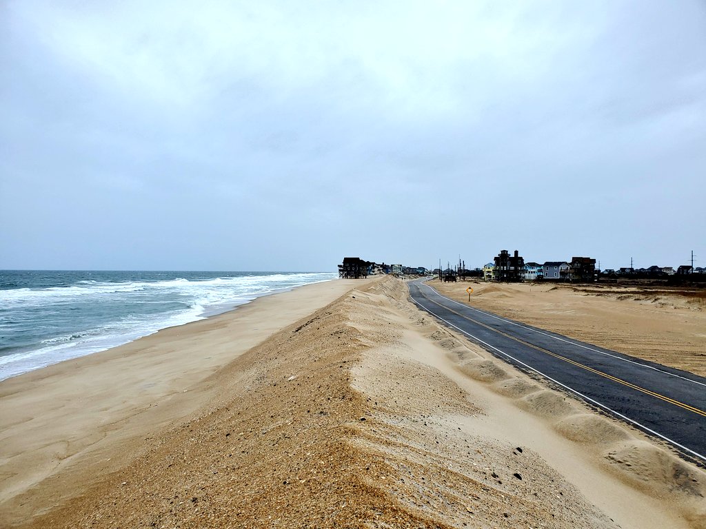 RippleEnviro's tweet photo. Launched and logging! 
Fresh @HOBODataLoggers deployed for #DUNEXOBX to study #overwash in advance of the first sign of winter along the coast. No flurries yet, but the surf is picking up. #ncwx 
@USMMarineSci @USM_GradSchool @SharasCove @ArmyERDC @morphodyn https://t.co/PYbZtYqVdQ