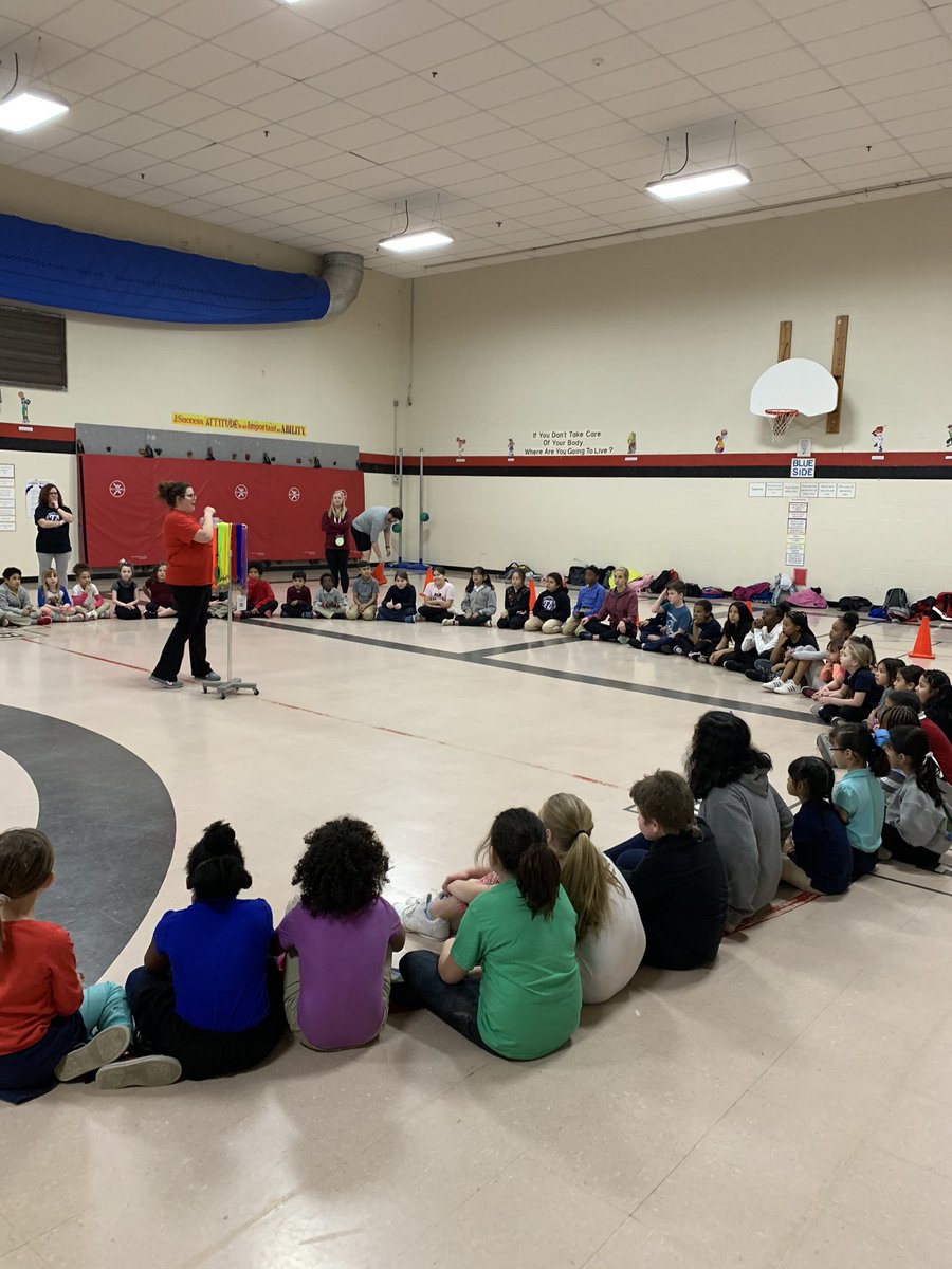 Kicking off run club on this rainy/snowy Thursday! 🌧❄️🏃🏻‍♂️🏃🏃🏿‍♀️<a href="/MetroSchools/">Metro Schools</a> <a href="/TulipGroveES/">Tulip Grove Elementary School</a> #kidsrock #weraninside <a href="/Act4HlthyKids/">ActionforHealthyKids</a>