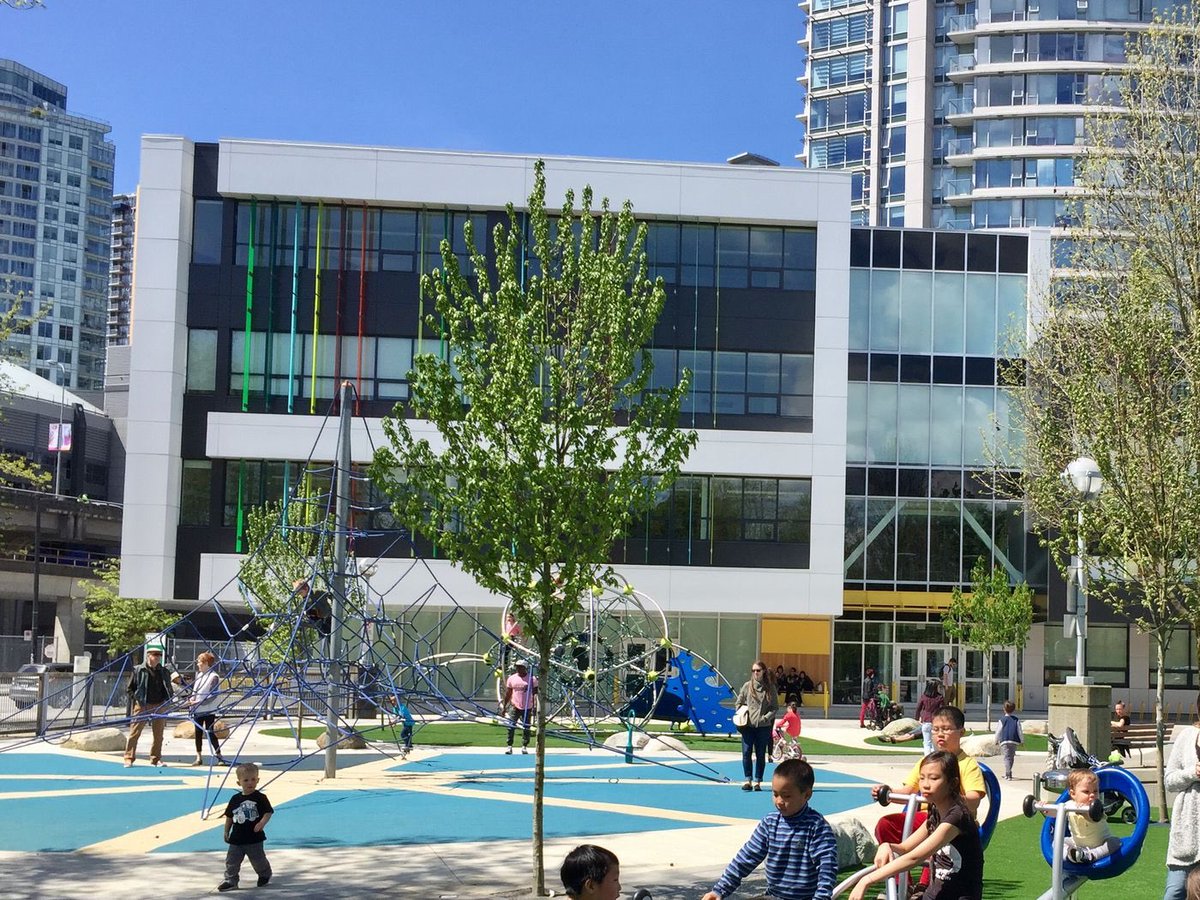 “If you already have a child in the school, you’re assured entry, as siblings get priority. If you don’t, you could live right across the street & still not get in.”I know. @pattibacchus in the  @georgiastraight on “Vancouver’s Kindergarden crapshoot.” https://www.straight.com/news/1323006/patti-bacchus-vancouvers-kindergarten-crapshoot