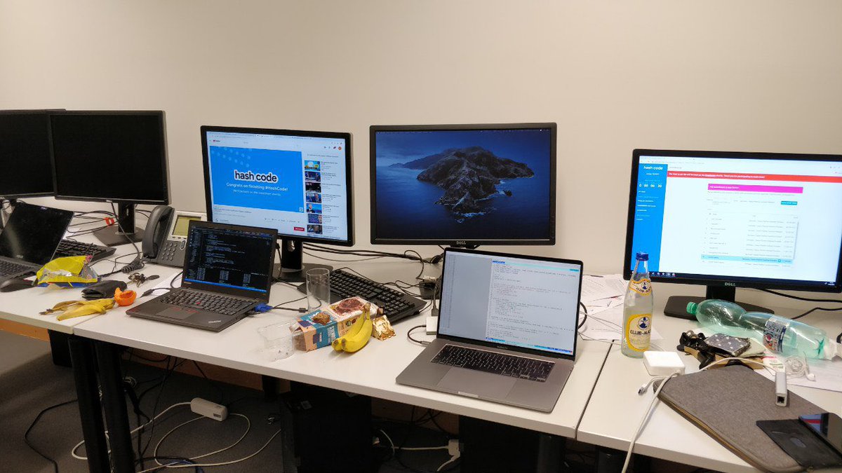 bptf2020's tweet photo. Heute hat eine echte Teilmenge unseres Bachelorprojekts am @GoogleDE #HashCode teilgenommen. Wir hatten Spaß mit Bibliotheken und Büchern! https://t.co/8cOQ4JOxql