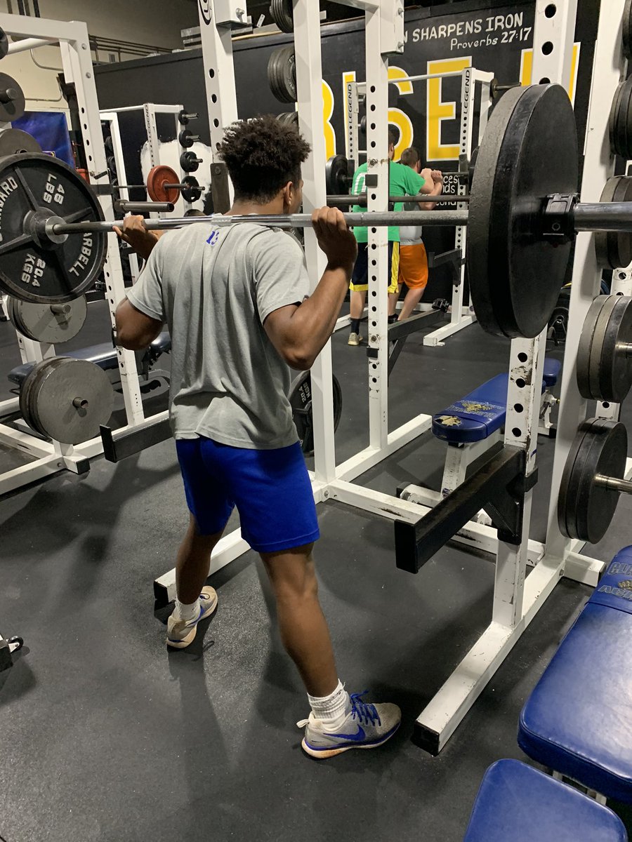 CoachJCrosby's tweet photo. Front squat/back squat combo all in 1 set being dominated by Corbin!
@corbin55402197 @AcademyRecruits https://t.co/ItuFZ3wBXk