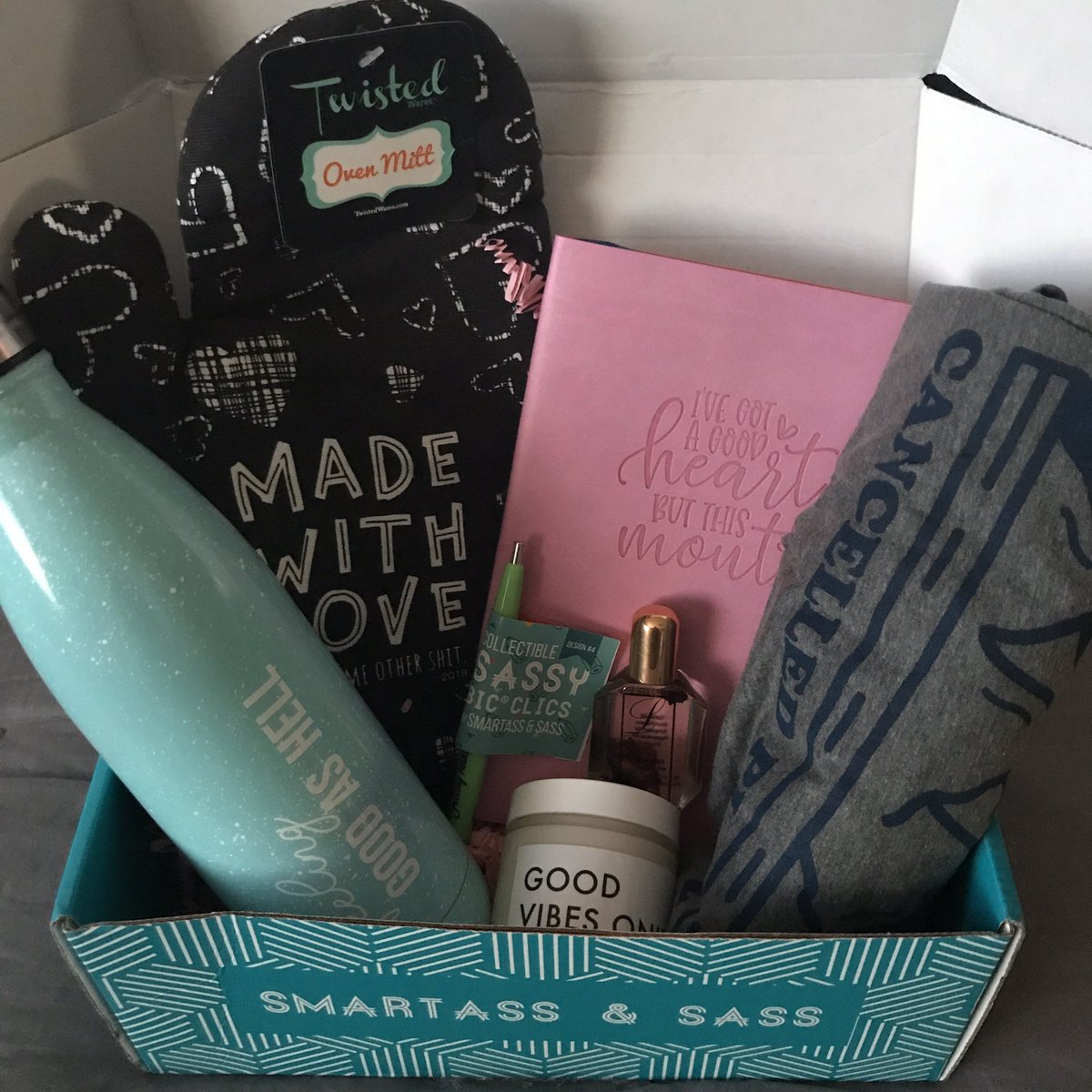 gorgeousboxes's tweet photo. A box for all you “Sassholes” out there. Feeling a little snarky? The perfect place to shop sassy, snarky and just funny crap. Get $10 off any SHOP orders. Link below.
#smartassandsass #sasshole #sassy #gorgeousboxes
https://t.co/WhNDMBjVV6 https://t.co/NyzSbQUgCm