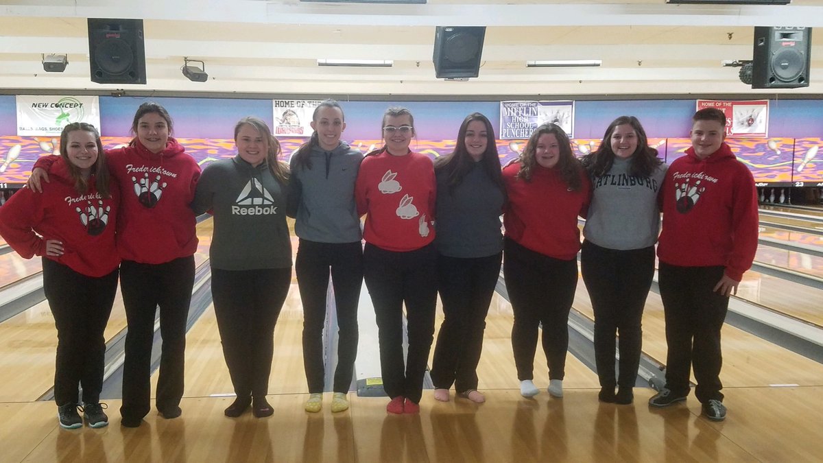 FLSFreddies1871's tweet photo. Freddies representing well at OHSAA Bowling 🎳 Districts today!!!
@updates_fhs #FreddieNation https://t.co/CgbYXG5xMH