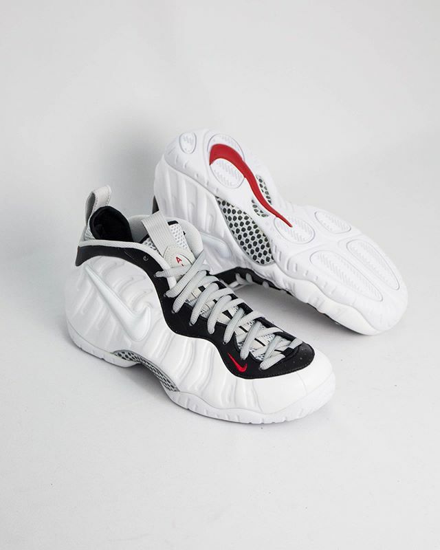 ward9dmv's tweet photo. The Nike Air Foamposite Pro “White/University Red” drops Mar. 5th
.
.
.
.
.
.
.
#streetwear #streetstyle #fashion #style #streetfashion #hyped #menswear #nike #fashionblogger #lifestyle #streetwearfashion #sneakers #outfitoftheday #photography #streetpho… https://t.co/C68Kl94Z4E https://t.co/S5P3ERURLQ