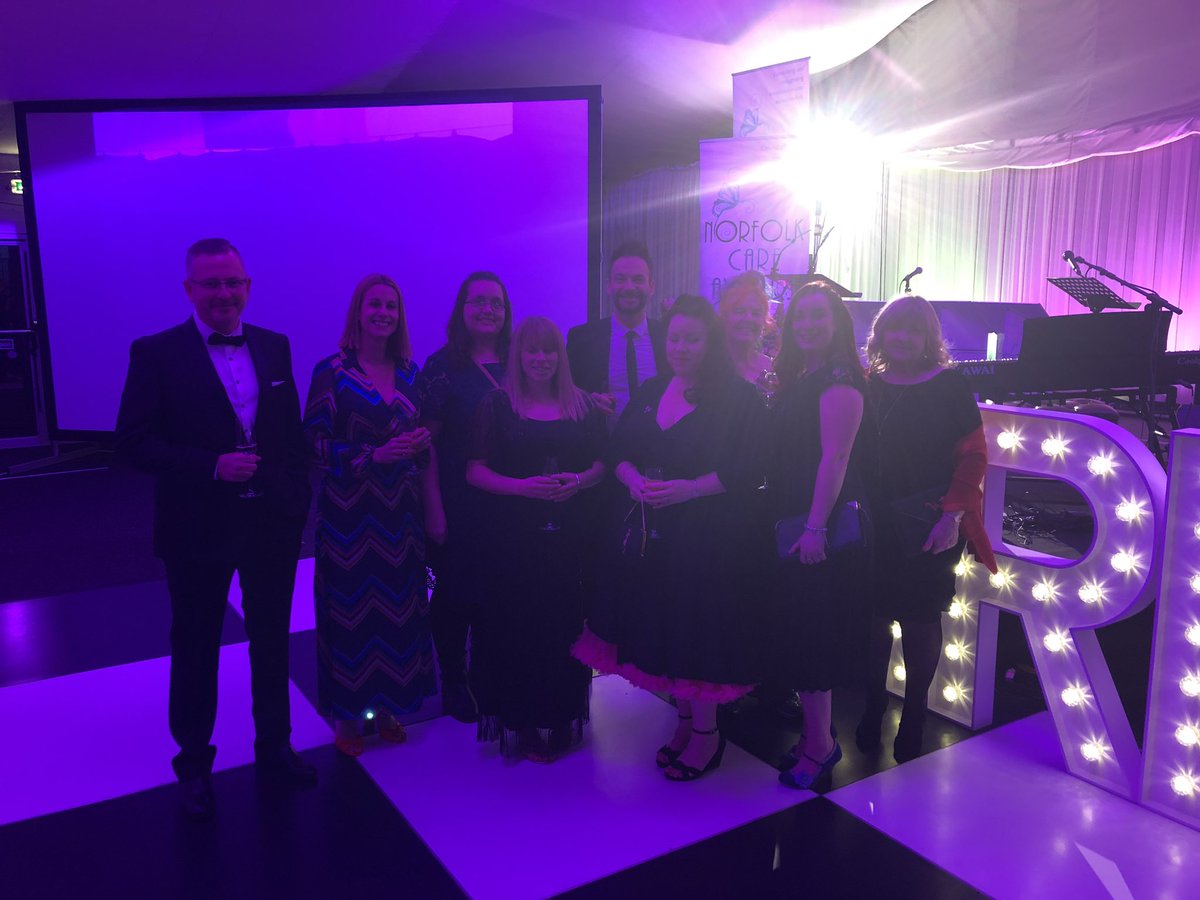 assist_trust's tweet photo. All dressed up and somewhere to go! ๐ฅณ๐ @NFKCareAwards #norolk #care ๐ค๐ค๐ค https://t.co/oU7C9aa2aB