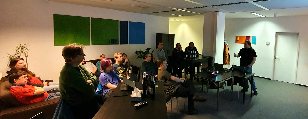 dnugbb's tweet photo. @MiB_MD_DevDays at #dnugbb! Talking about #database access. #efcore #plainsql #blackbox #dotnetcore #meetup https://t.co/83lEsnWHRT