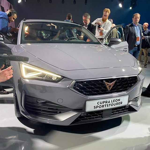 autogefuehl's tweet photo. The front of the all-new Cupra Leon ✌️ #ad #anzeige #cupraLeon #seatleon #cupra #seatcupra #cupralove #cupralovers #cuprasport #cupraracing #leoncupra #seatleoncupra #cupraclub #cupraclub_uk #cuprafans #cupraeracer #cuprafr #cuprafamily #cuprafun #ibizacupra #cupraateca #cup… https://t.co/ssGIYumP6J
