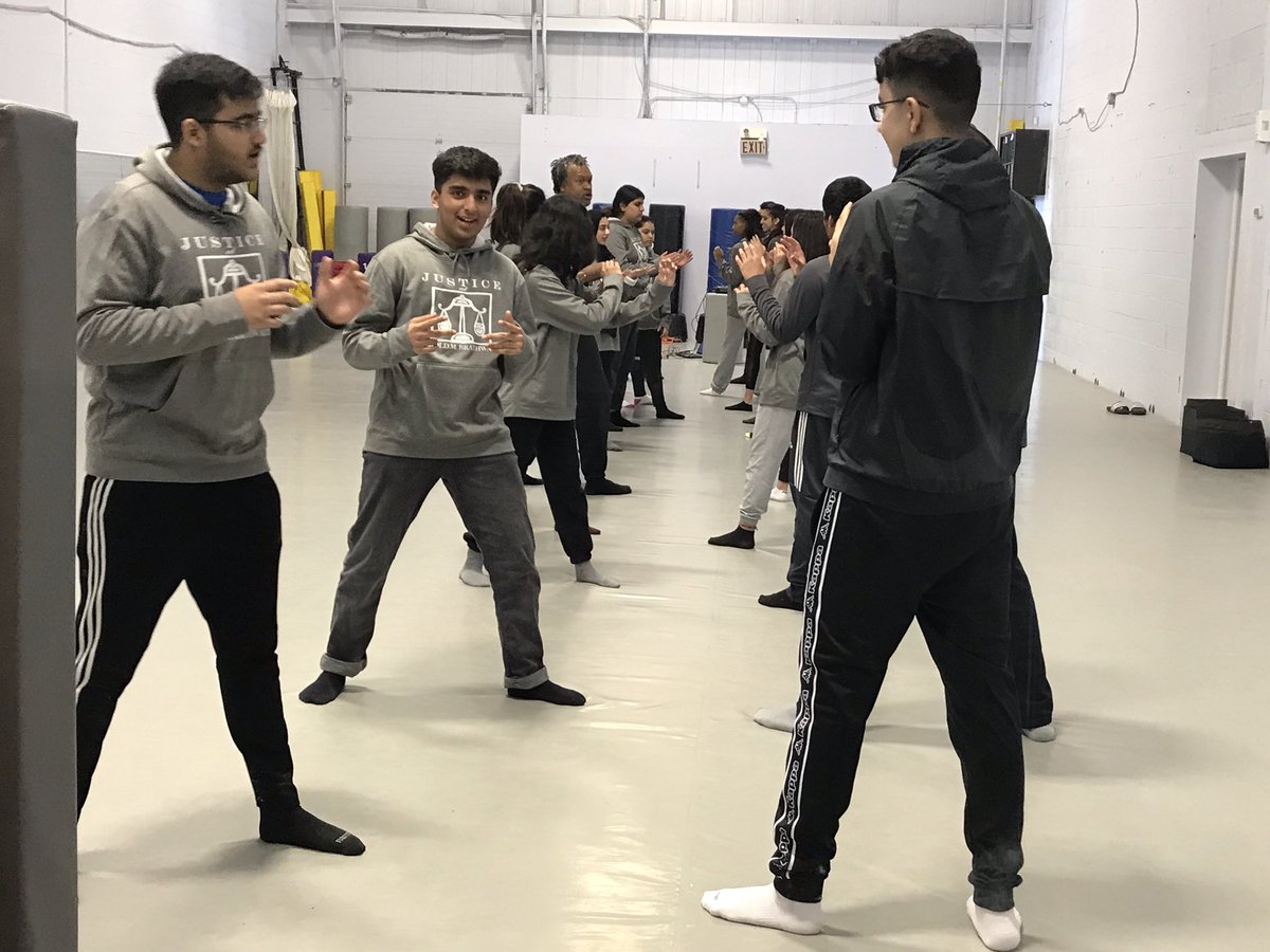 Ms_Bartello's tweet photo. SHSM Justice @HMBSSBlizzards students completing their awareness de-escalation protection/self defence defence training! @SHSMPeel https://t.co/qcMXMUpG30