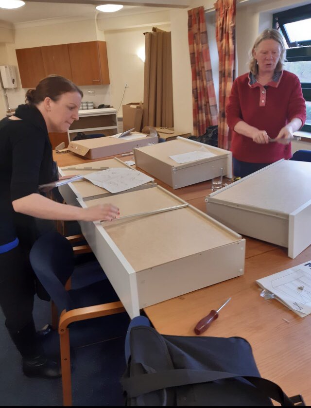 anhourforothers's tweet photo. Thank to staff from Bosch, giving #AnHourForOthers helping the amazing @MacHouse_AH who do such fantastic work.

The staff from Bosch done some painting, gardening, assembling furniture and clearing round. #Community #Unity #TogetherWeAreStrong #Givingback #socialchange https://t.co/idD84PVdw6
