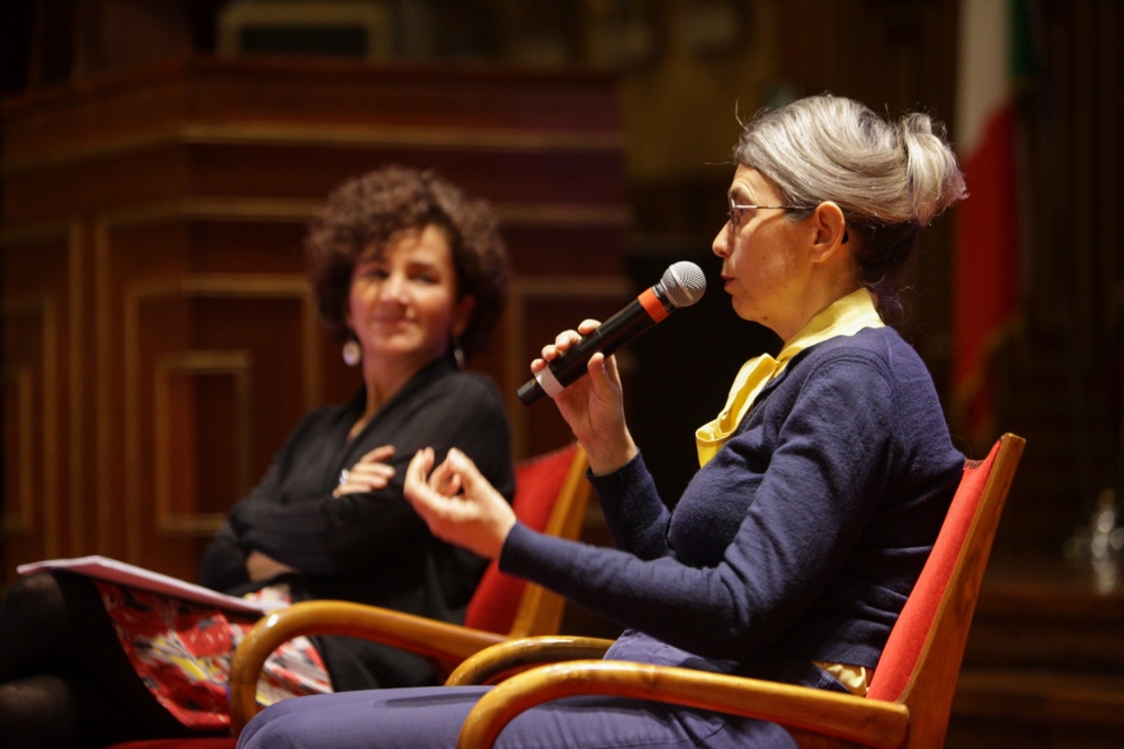 UniPadova's tweet photo. Grazie a #CristinaPalomba di @ponteallegrazie e a chi ha partecipato a questo primo incontro del nostro nuovo anno insieme! 
#OneBookPadova #Unipd #UniPadova https://t.co/PtpIKwdBHB