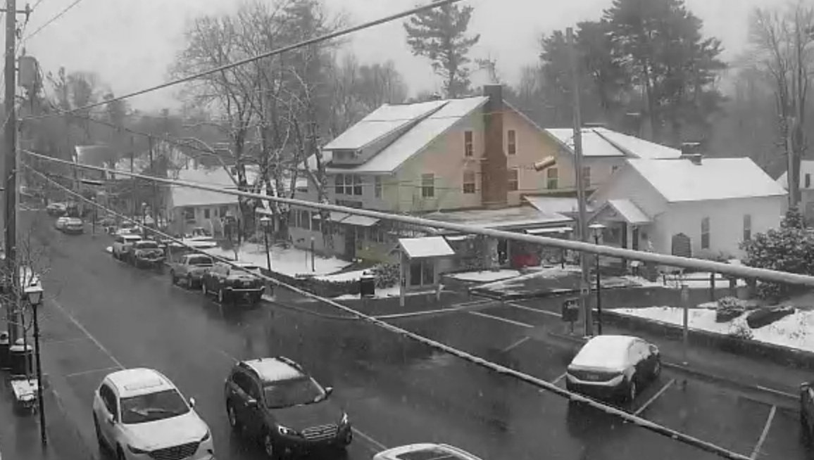 WataugaOnline's tweet photo. The views from #Foscoe, #BooneNC, #BlowingRock & #Banner Elk at 2:30pm. https://t.co/FwFdfpNLHO https://t.co/5tGfd3AIN2
