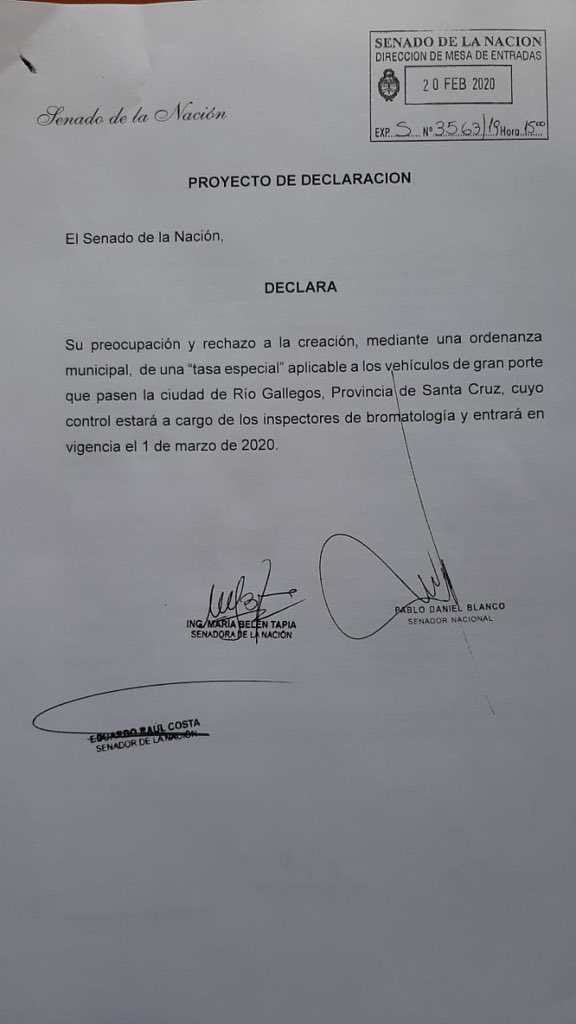 blancopabloda's tweet image. Se sumaron a la propuesta del rechazo al “peaje” que quiere aplicar la municipalidad de #RíoGallegos los senadores @EduardoCostaSC y @MariabTapia. Juntos vamos a trabajar para que la economía de los fueguinos no se vea afectada.