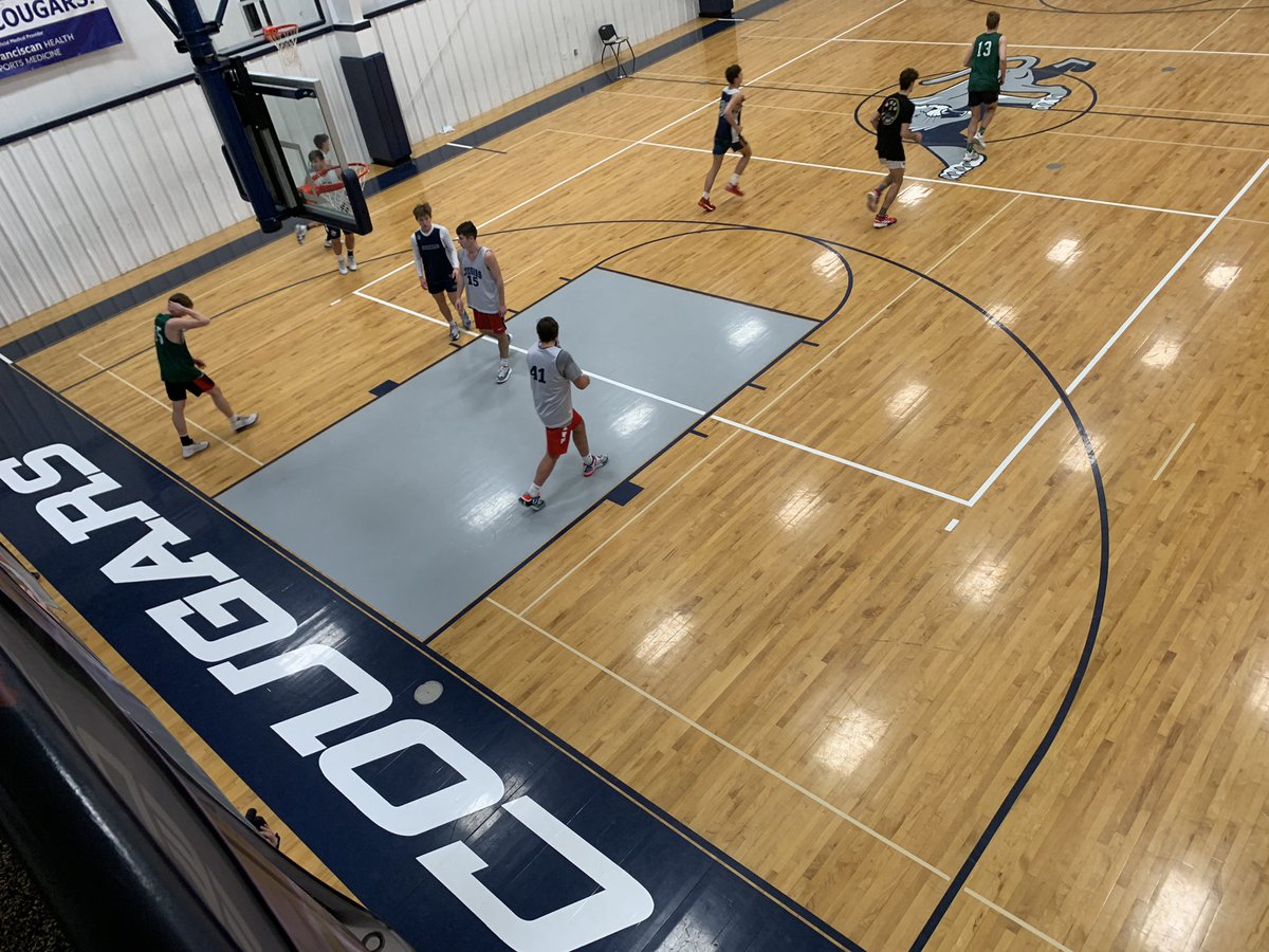 calabro13sports's tweet image. The Greenwood Christian Academy boys team has the best record in the state and the girls team is 2 wins from a state title!!  @cougars_gcak12 new basketball hotbed!  Watch at 6 on @WTHRcom