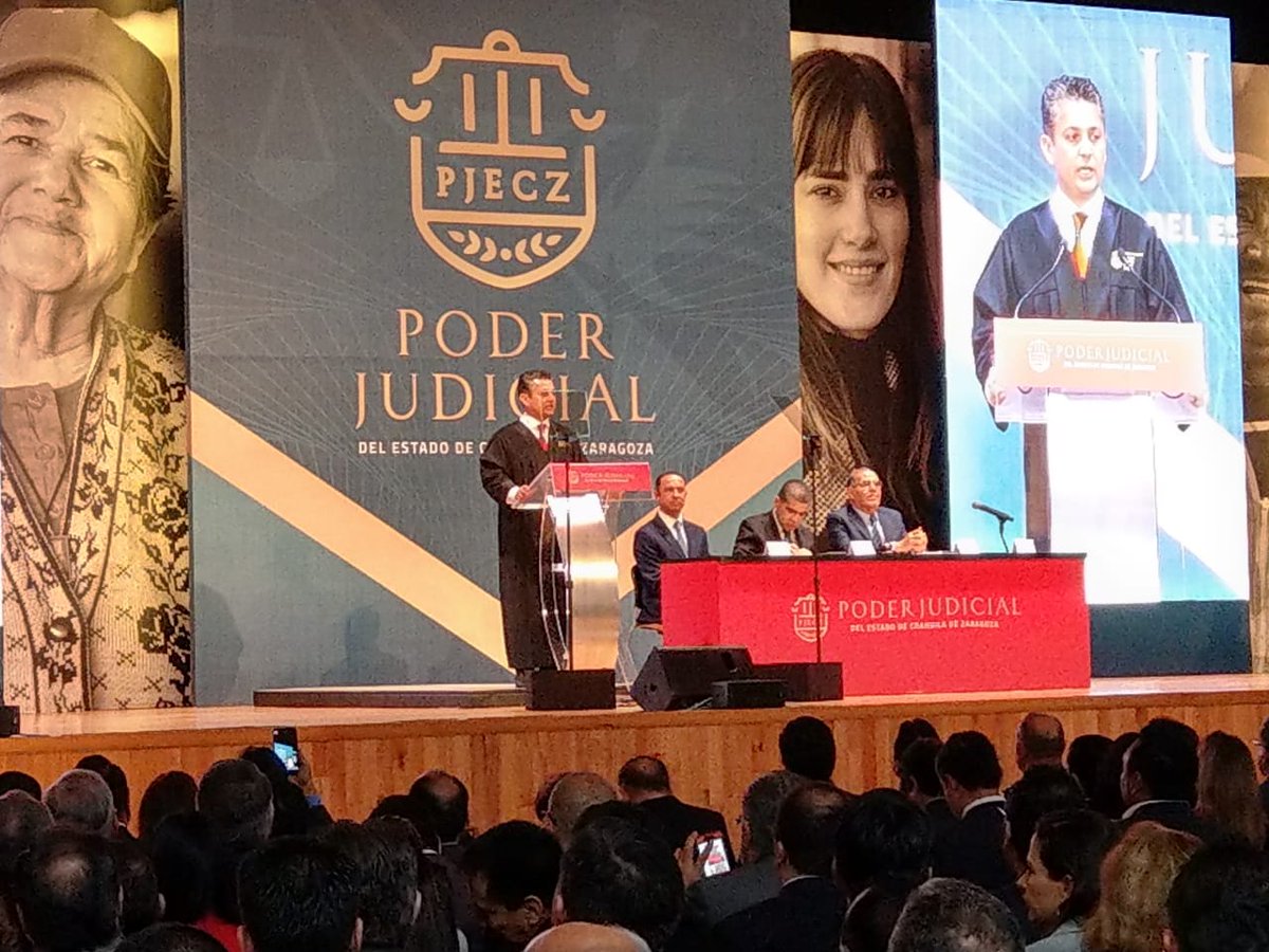 coecytcoahuila's tweet photo. Acompañamos al Magistrado Presidente @MiguelMery en su Informe Anual de Actividades del Poder Judicial del Estado de Coahuila.
🙋🏻♀️🙋🏻♂️📊⚖️📃
#FuerteCoahuilaEs
#InformePJEC
@GobDeCoahuila @SEducacionCoah @PJCoah @vmario_garza https://t.co/2XVcCUq5h4