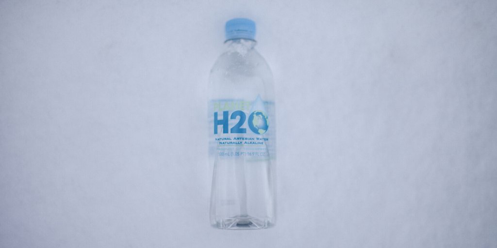drinkplanetH2O's tweet photo. Planet H2O is untouched by pollutants in the atmosphere and is protected for thousands of years, unlike other premium bottled waters whose water is sourced from rainwater. We know you'll taste the difference. #pollutantfree https://t.co/dSuXVTP9bY