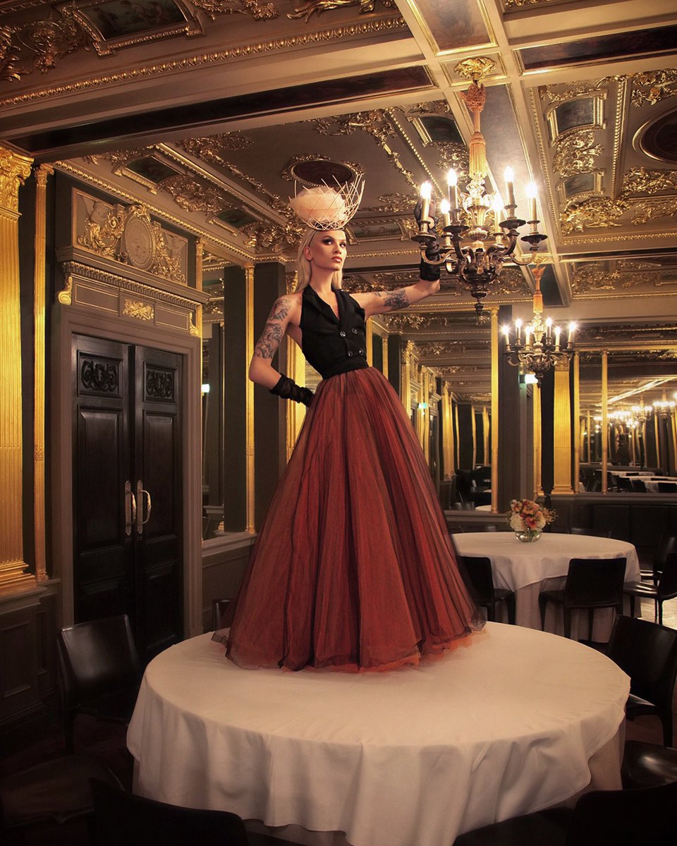 MatthewJAPayne's tweet photo. Table Top Glamour with @MissFameNYC at @HotelCafeRoyal for @LondonFashionWk wearing #POAN & @SJMillinery photographed by @MatthewJAPayne https://t.co/jDie7nZblk