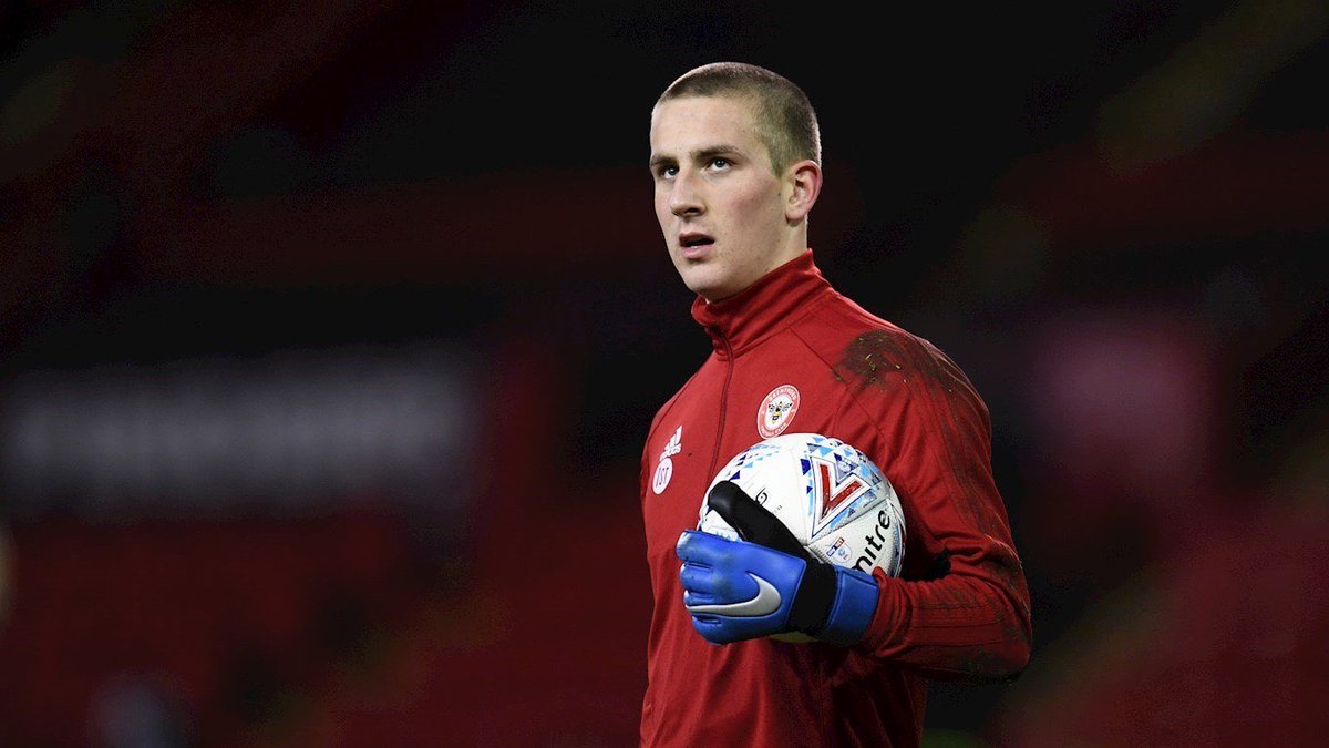 <a href="/SUFCRootsHall/">Southend United FC</a> have signed goalkeeper Patrik Gunnarsson on a week emergency loan deal from Championship side Brentford.

The 19-year-old 6ft 2in shot-stopper was promoted to the Bees’ first-team squad in September having signed for Brentford B in 2018
-
-
 #BrentfordFC #Southend