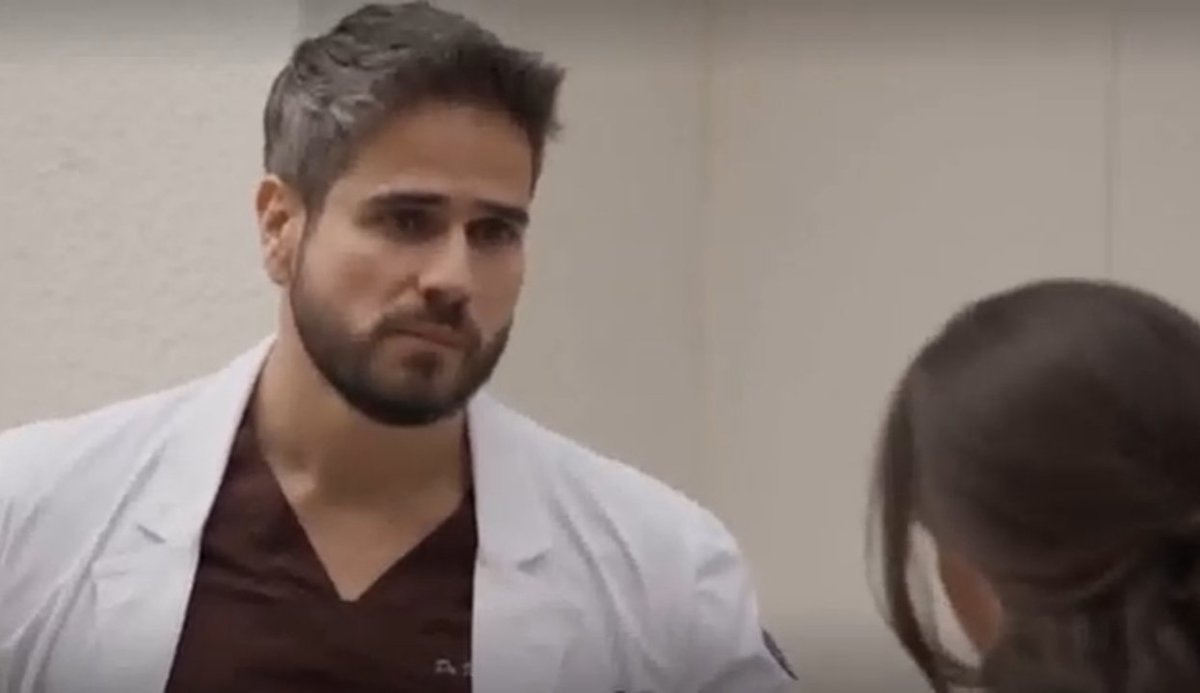DaniArenasCol's tweet photo. #CollagesyCapturas #2Parte #MejoresMomentos #Capitulo73 @MedicosOf #MedicosLineaDeVida #ConLasEstrellas #DavidParedes #finalfelizparadavina @DanArenas  #TeamMedicos #FelizJuevesATodos 😘🥰😍❤🔥 https://t.co/sSmt4R0vzg