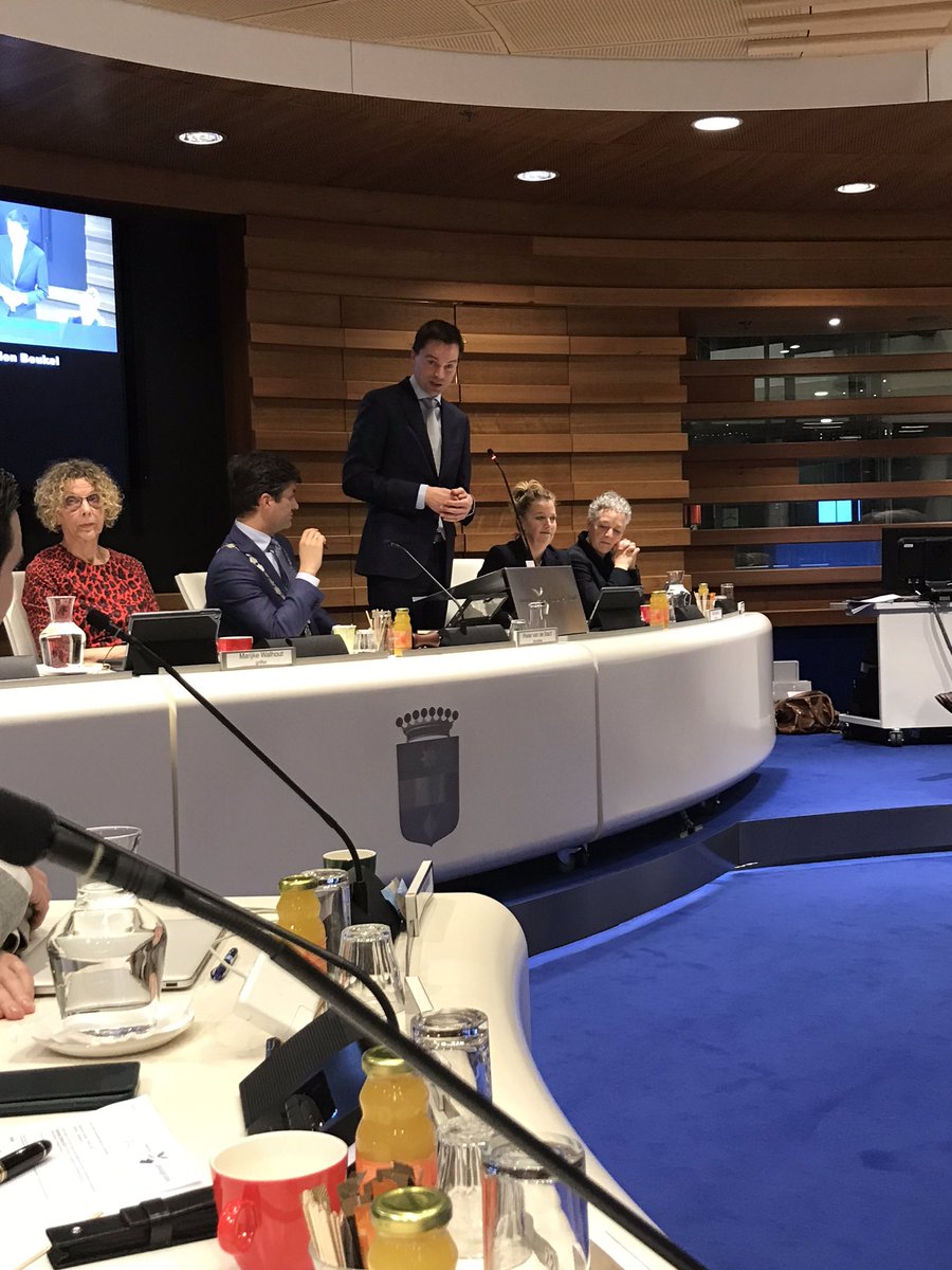 CDALansingerlnd's tweet photo. Jan-Willem van den Beukel @jwvdenb is nu officieel de nieuwe wethouder van Lansingerland. Van harte gefeliciteerd en heel veel succes! #cda #lansingerland https://t.co/UfA3cCNESC
