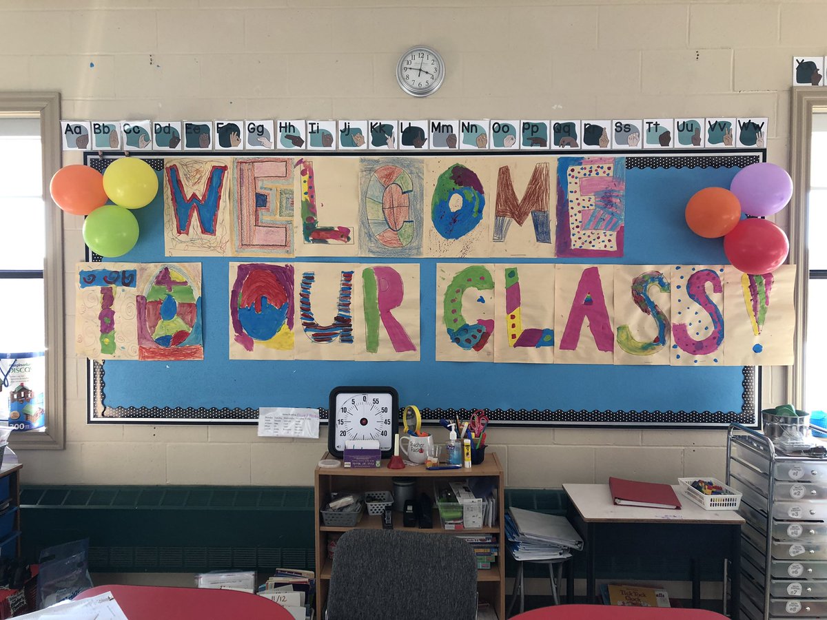 MrsGillisClass's tweet photo. We are ready and excited to meet our new teacher tomorrow! Mrs. Place, you are so lucky to have an amazing class waiting for you 🥰 https://t.co/kqmv2Esy8J