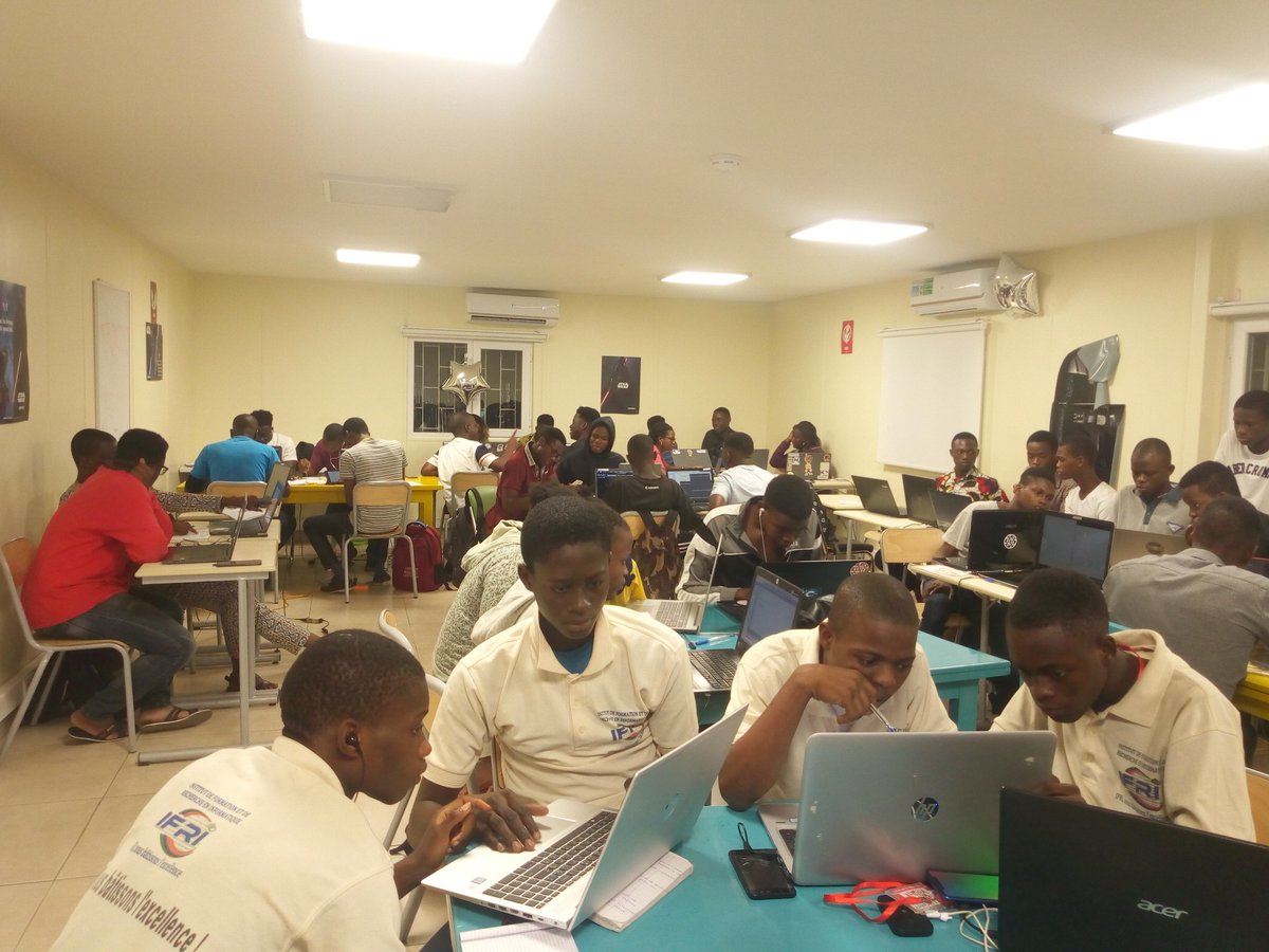 GDGCotonou's tweet image. A&apos;&apos; Book Scanning &apos;&apos; trip.... #Optimization #HashCode2020