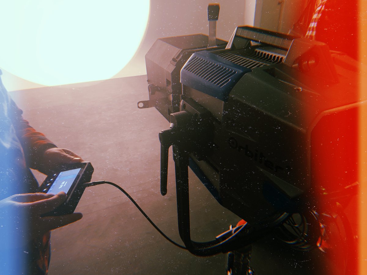 Shout out to @HighOutputInc in Brighton for yesterday’s @ARRIChannel Orbiter demo.✨We’re looking forward to adding this new LED to rentals.⚡️ rule.com/product/arri-o…
#lightingandgrip #arriorbiter #filmlighting #ledlight #digitallighting #comingsoon #lightingsolutions #ledlights