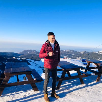 EmreAbika's tweet photo. Yürüdüğünde gölgenden korkuyorsan,güneşe racon kesmeyeceksin. #YeniProfilResmi https://t.co/WOdcHDEZVT