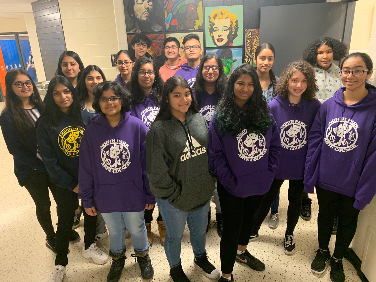 Meet your 2020 Arts Council! We set up several events and decorations at North Park. Art is a crucial component in keeping a school lively and fun!