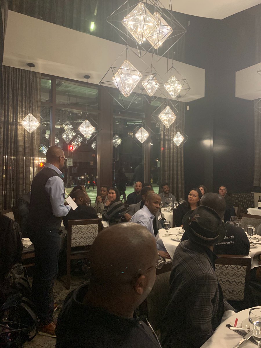 TableauCareers's tweet photo. Last night we had an amazing group of black sales professionals attend a dinner with our Sales team to talk Data, the world of sales and to continue to build a relationship within this community. Looking forward to more events like this in 2020. #LifeAtTableau https://t.co/pXGKCIAXB6