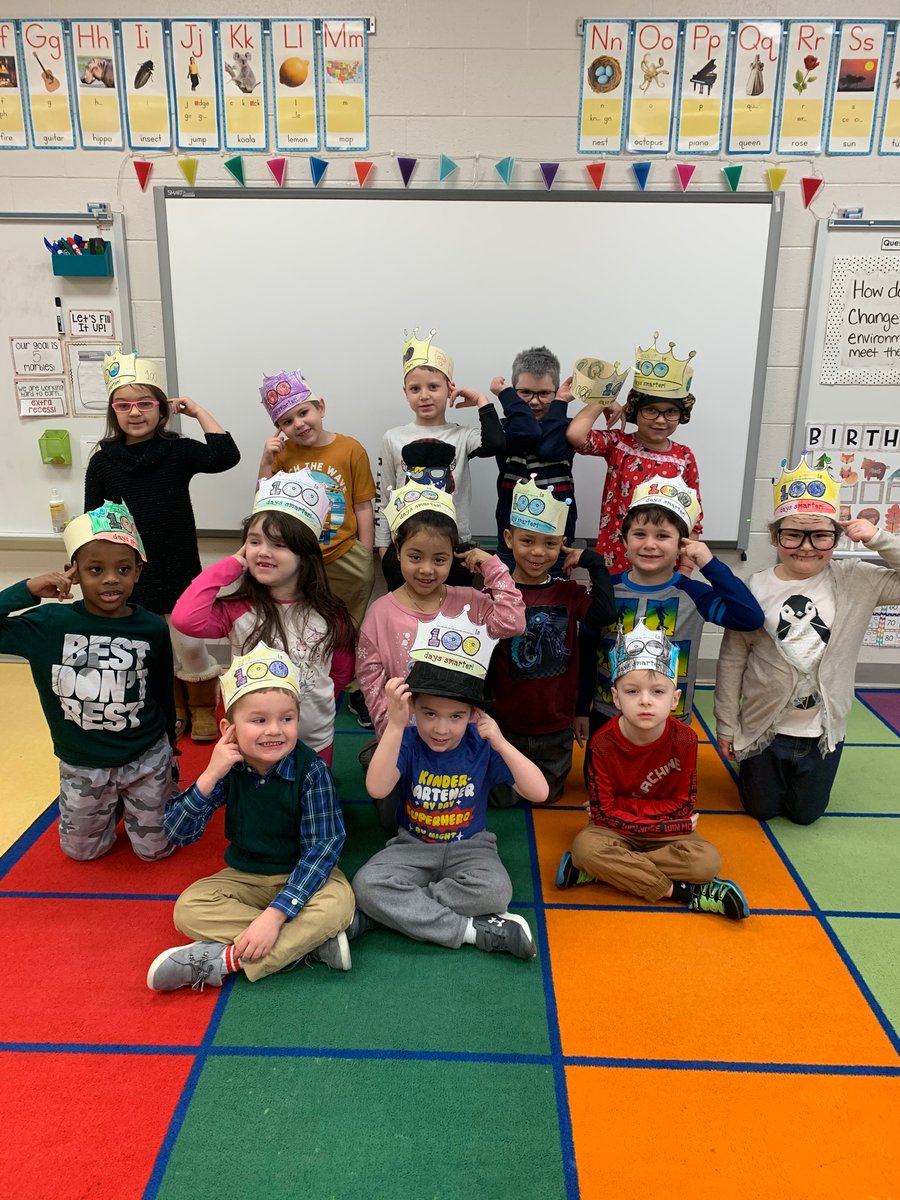 MsDalseysClass's tweet photo. 100th day of school fun for Kindergarten @PtPleasantAACPS  
100 days smarter! ☺️ https://t.co/8EdEev76R7