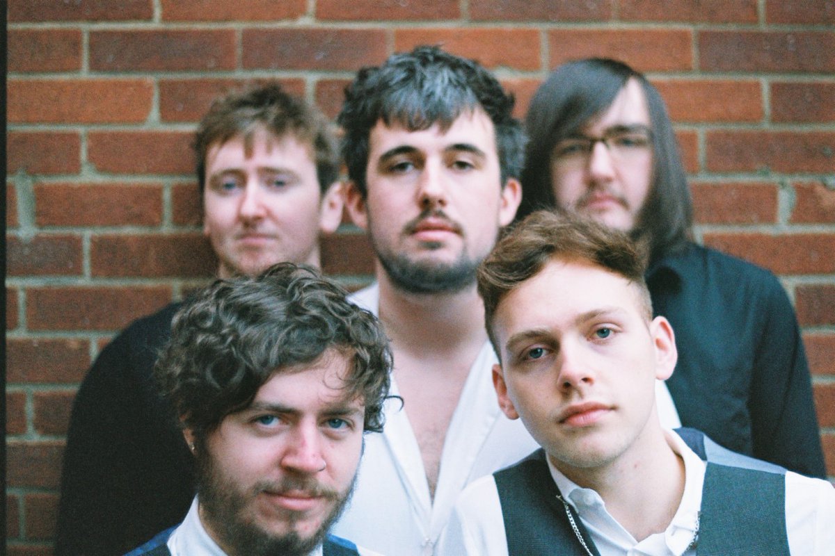 BBCIntroNE's tweet photo. 🆕 Still to come tonight @Laurens_Court, @ChrisHarperUK, @LanternsTalk and @AceOfSpaceUK all have new tracks! 

📅 You can catch Lanterns On The Lake at Boilershop on 4th April and their new album comes out tomorrow

📻 https://t.co/rsGtkTO4kW https://t.co/CzR3tJgJb5