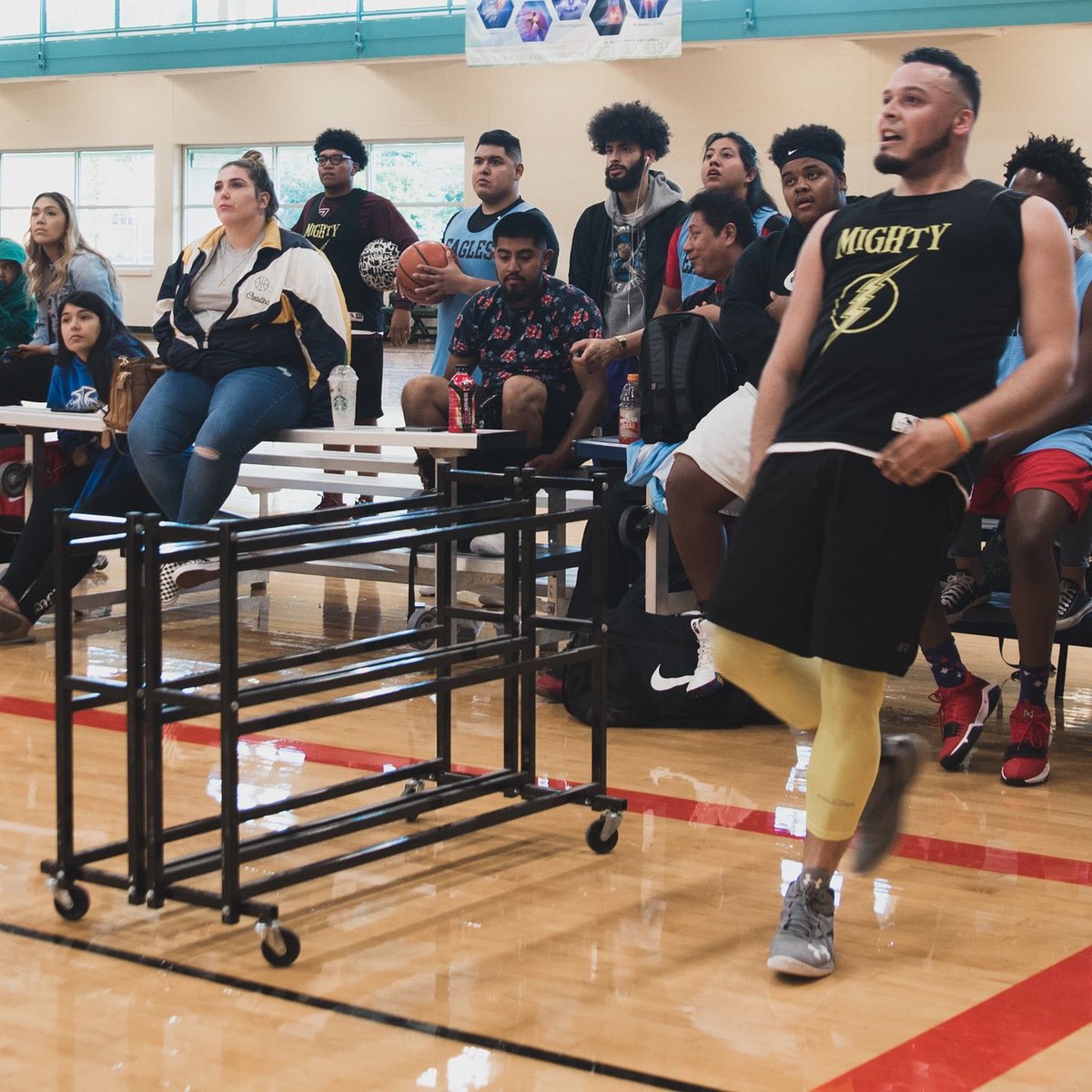 tlotvshow's tweet photo. #TBT You know........because I tried......I tried ok......#3pointcontest #hoopsofpromise #the2ndracktho π https://t.co/Vql8SjDmtl
