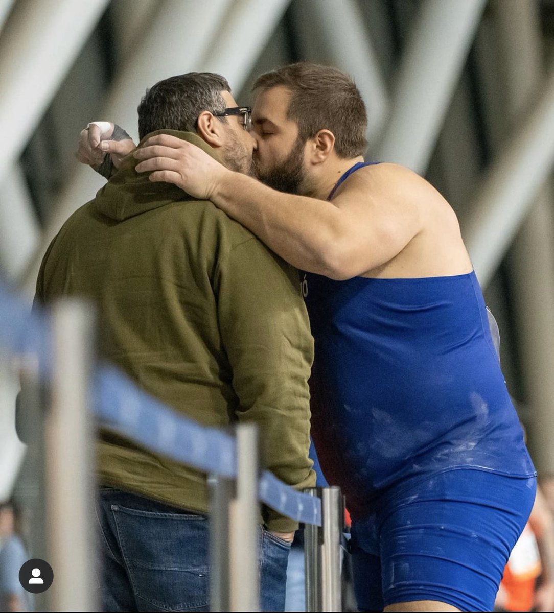 No puc estar flipant més amb aquesta foto!!! M’encanta!!! 🐻♥️🎱🐼 gràcies @aliceswipper ( instagram)