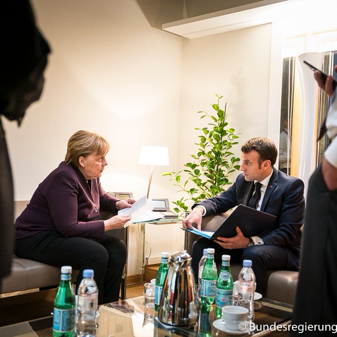 Kanzlerin Merkel und Präsident Macron fordern im Telefonat mit Präsident Putin Waffenruhe in Idlib.