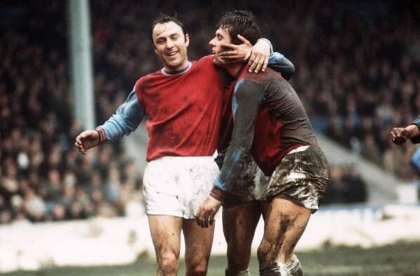Happy 80th Birthday today to former striker Jimmy Greaves hope you had a great day my friend 
