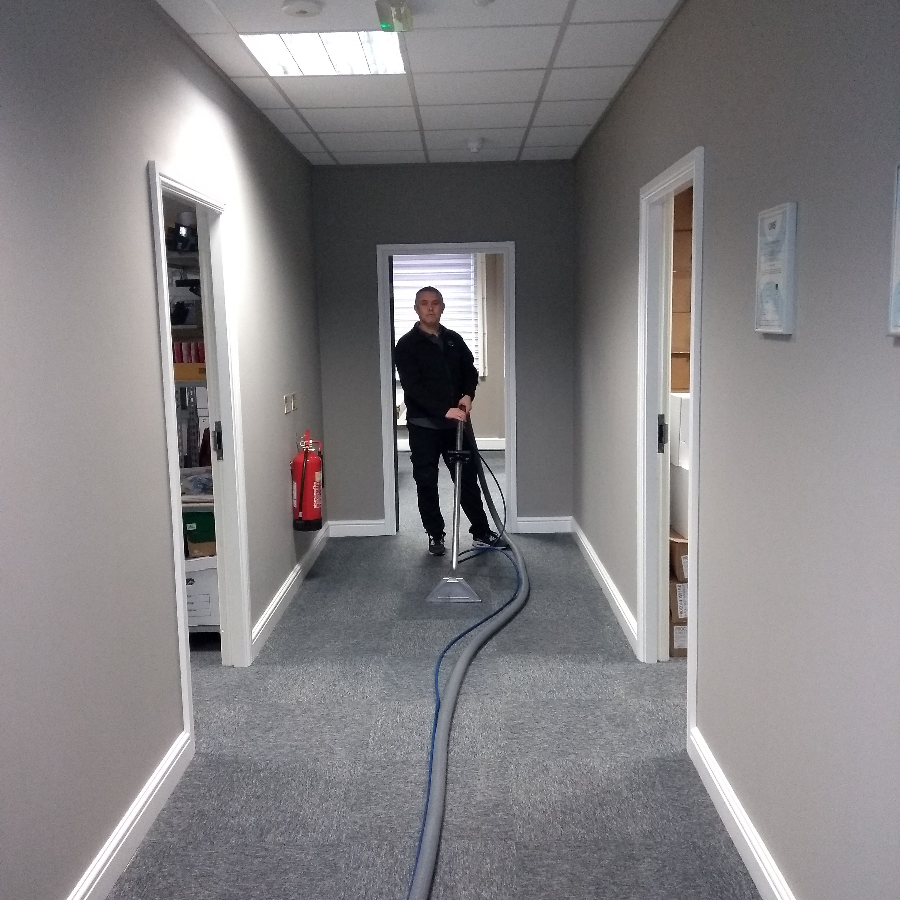 CLEANING SERVICES (1ST_4_CLEANING) / Twitter