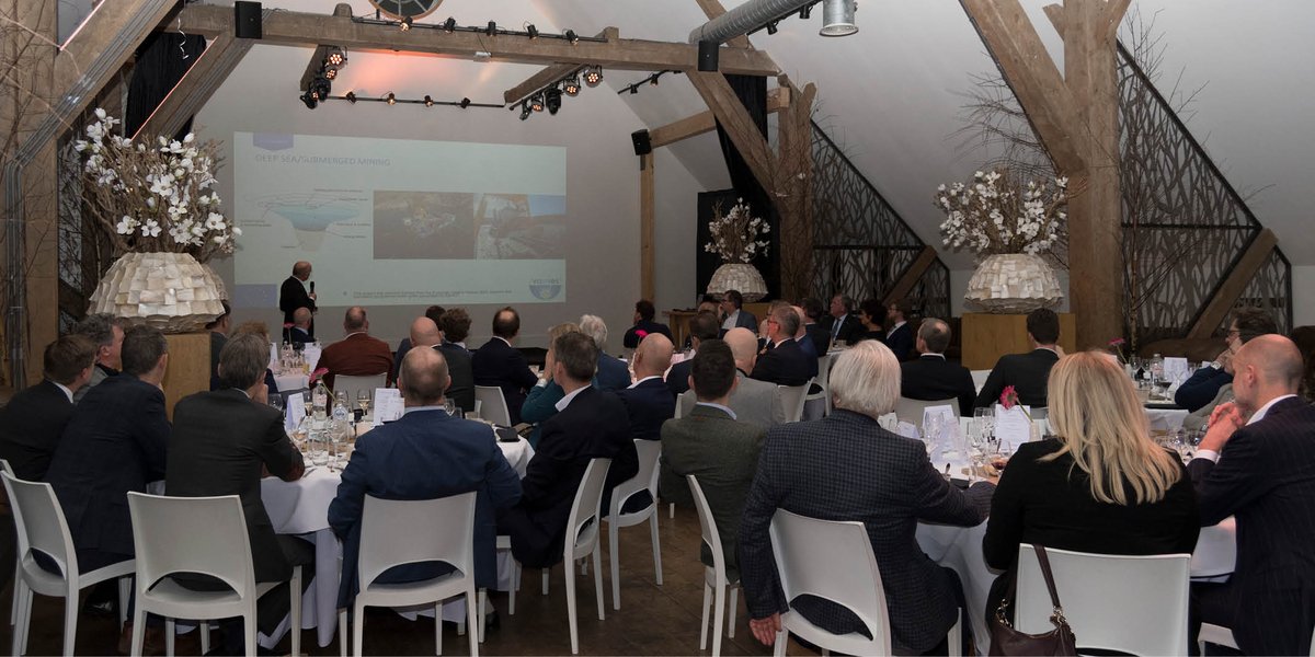 We genieten nog na van het partnerdiner van de Innovation Award ZHZ 2020 bij De Heeren van Ambacht. De voorzitter Teun Muller deed een oproep zich te melden als partner. Kijk op lnkd.in/gkaj8r2 wat de mogelijkheden zijn.
