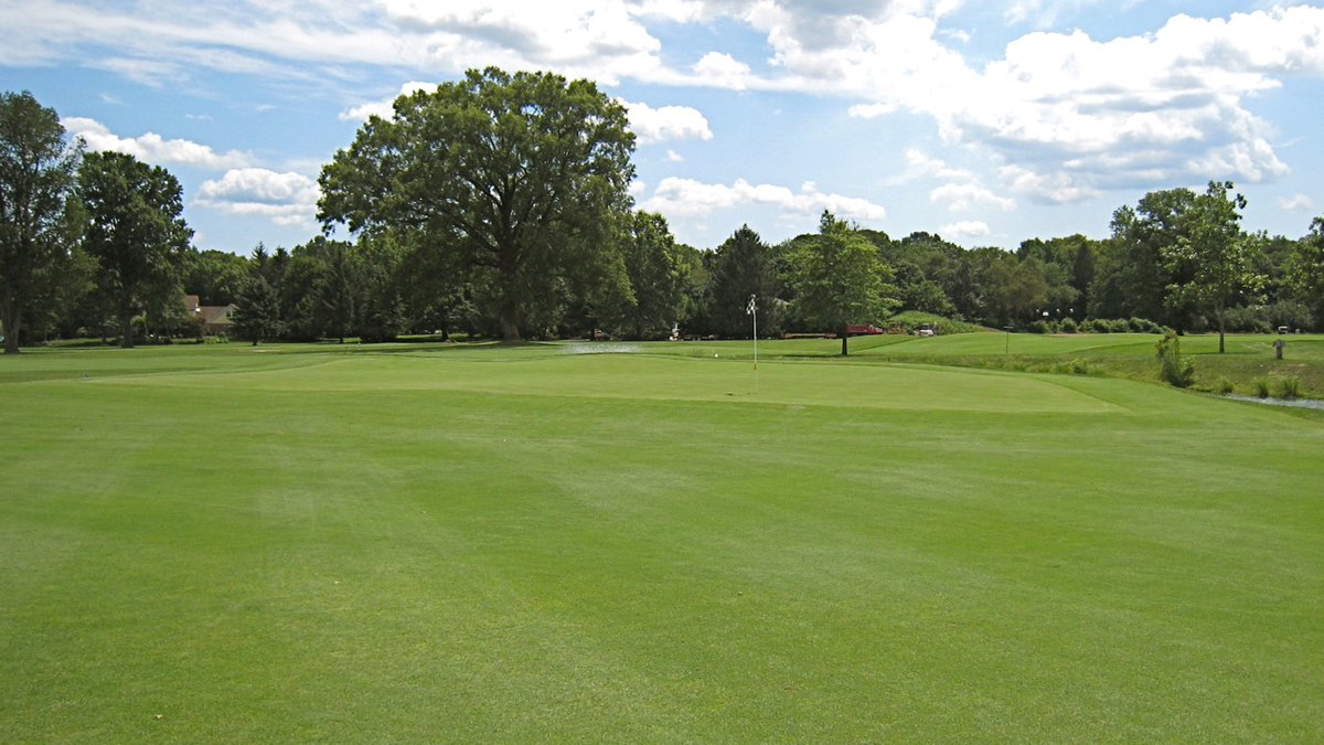 jwbausch's tweet photo. Moorestown Field Club (Moorestown, NJ) has a cool 9-hole layout. I don't know the architectural heritage, but know KBMoran has worked there. Thanks iPhoto for helping me to rehab these summer 2009 photos #BauschCollection @MyPhillyGolf:
https://t.co/FX7xXtIi5I
Select pics: https://t.co/ETBos0bAfA