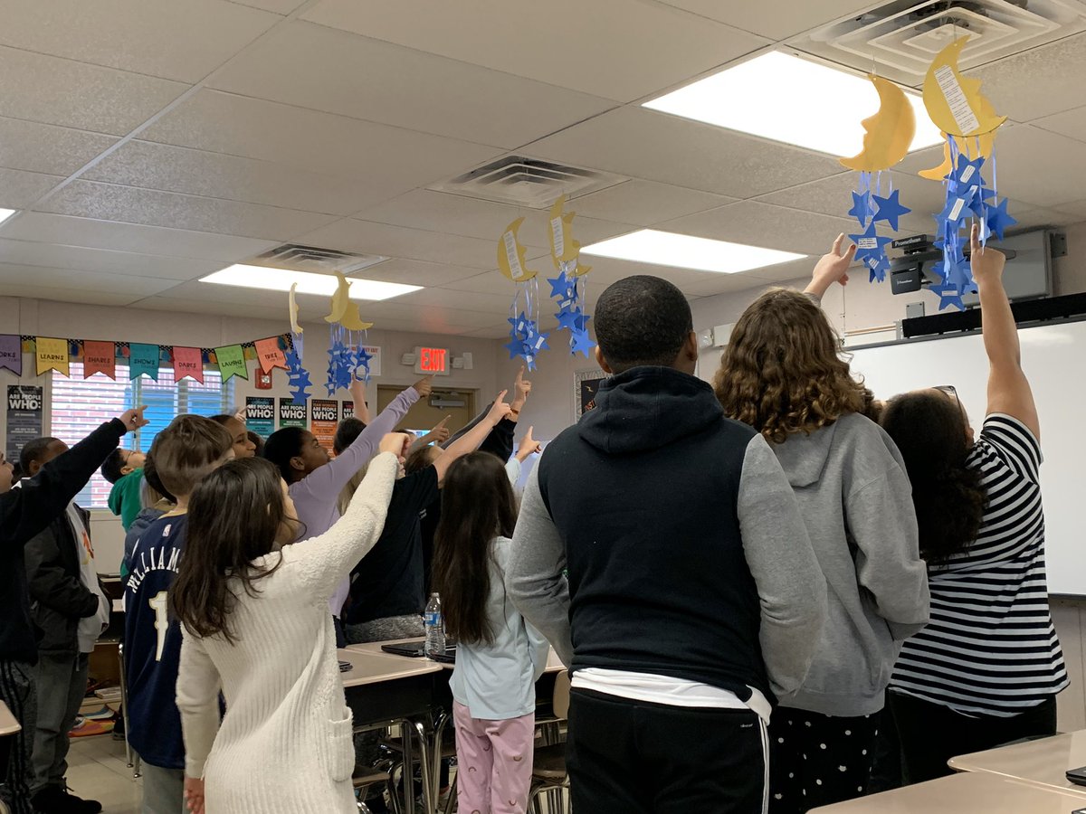 CashellES's tweet photo. Fifth graders create poems about their dreams for the future, using Dr. Martin Luther King, Jr.’s “I Have a Dream” speech to honor Dr. King and to celebrate African American Heritage Month. #ces50yrofexcellence #cashellpride https://t.co/maT2n2y7kE