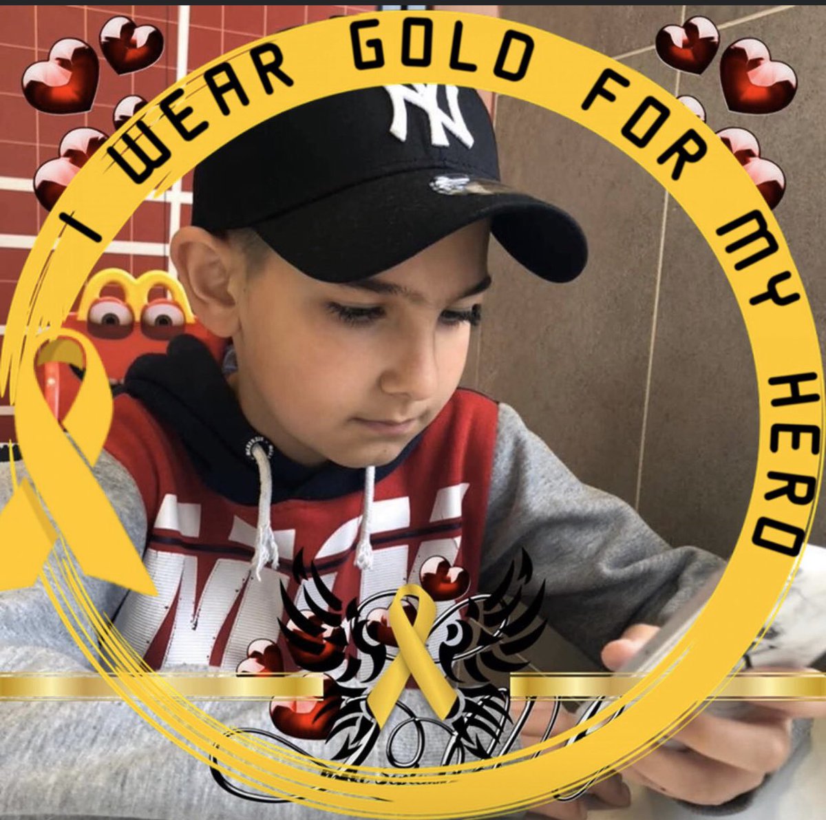 Renata22813421's tweet photo. #ChildhoodCancer #Medulloblastoma. #myHeroe #Warrior 🎗🙏🌈💛🎗. #ward84 #RMCH https://t.co/lu0A4ABF6C