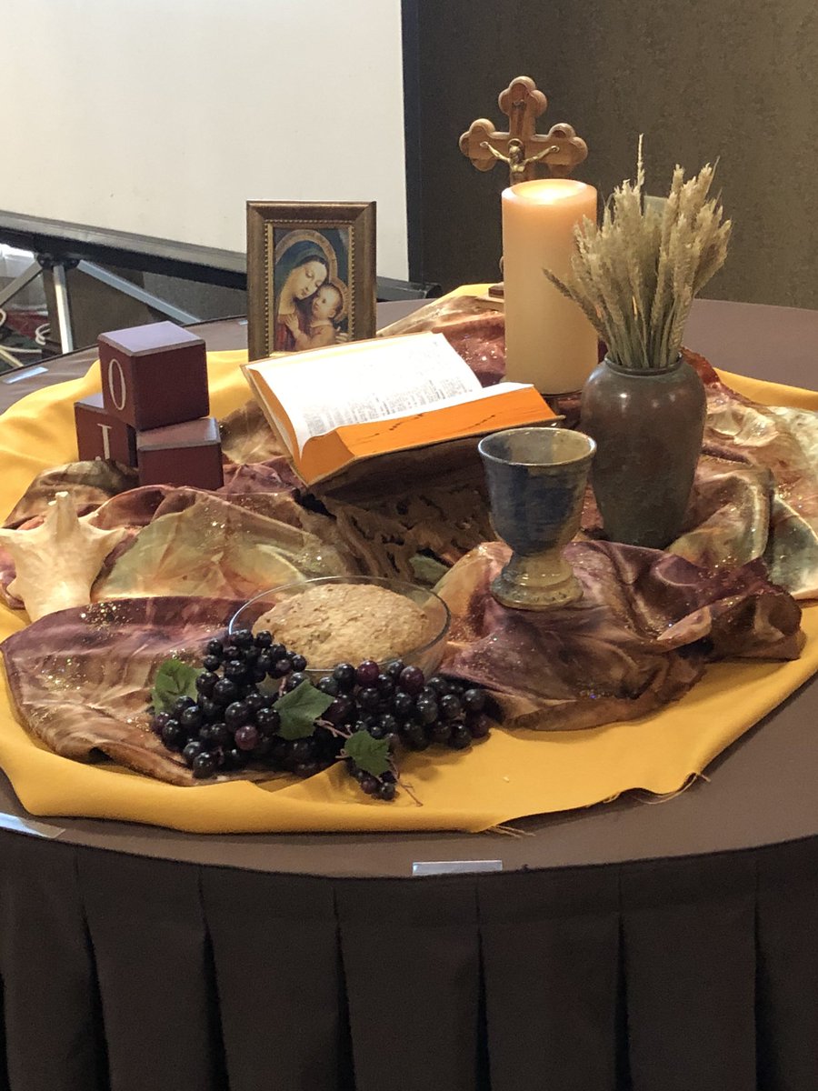 TheRichSoil's tweet photo. The Catechetical Leaders of the Diocese of Des Moines begin their two days of retreat with Marge Fenelon.  Please keep us in prayer.  #DSMDiocese #CLADD #MargeFenelon https://t.co/O6cgJO9ZVg