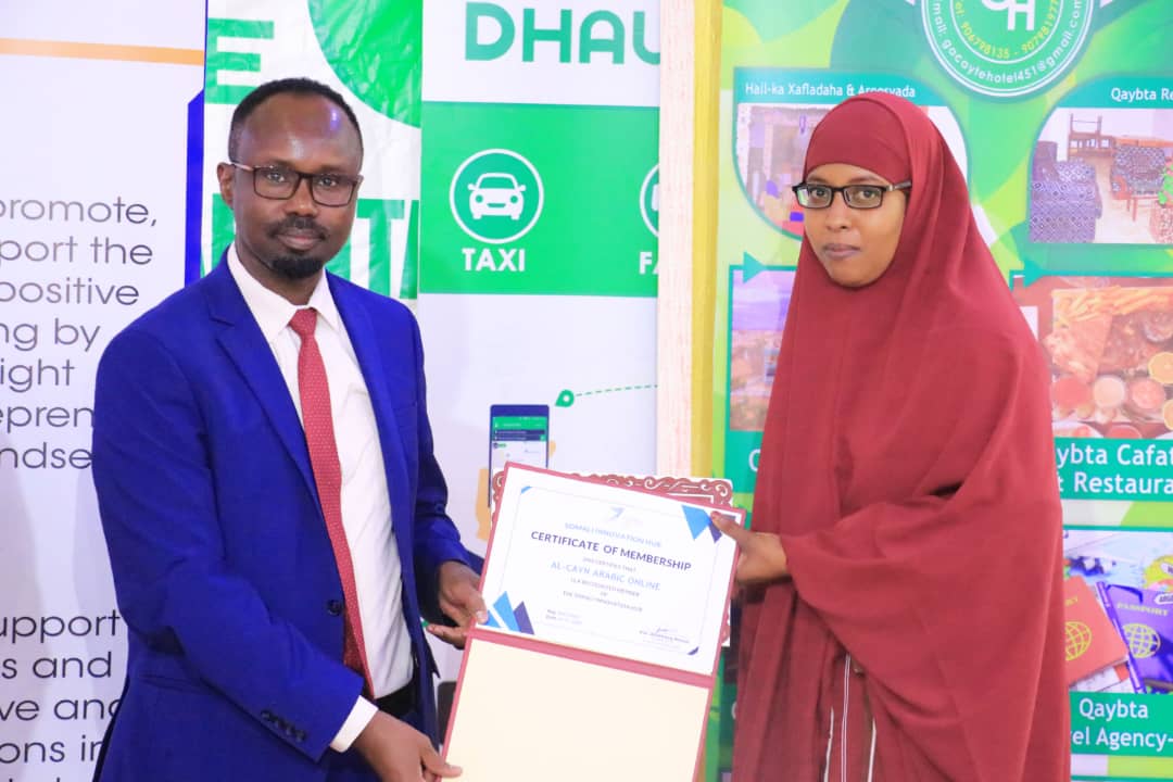 <a href="/sihub_/">🦈🪼</a>  in partnership with the Puntland Ministry of Commerce  developed entrepreneur and startup projects for young people. Puntland Ministers of Commerce and Public work HE Abdullahi Hersi and H.E Ahmed Bashir presented wards to the young startups and entrepreneurs