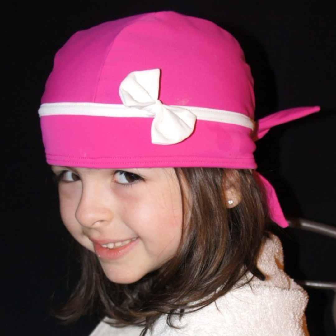 🌞Stylish sun protection in the water any little fashionista will approve  👍❤️😆

#Hats #sunprotection #beautifulHats #stylishhats #sunsafehats #girls #boys #kids #parents #familyhealth #skinCancer