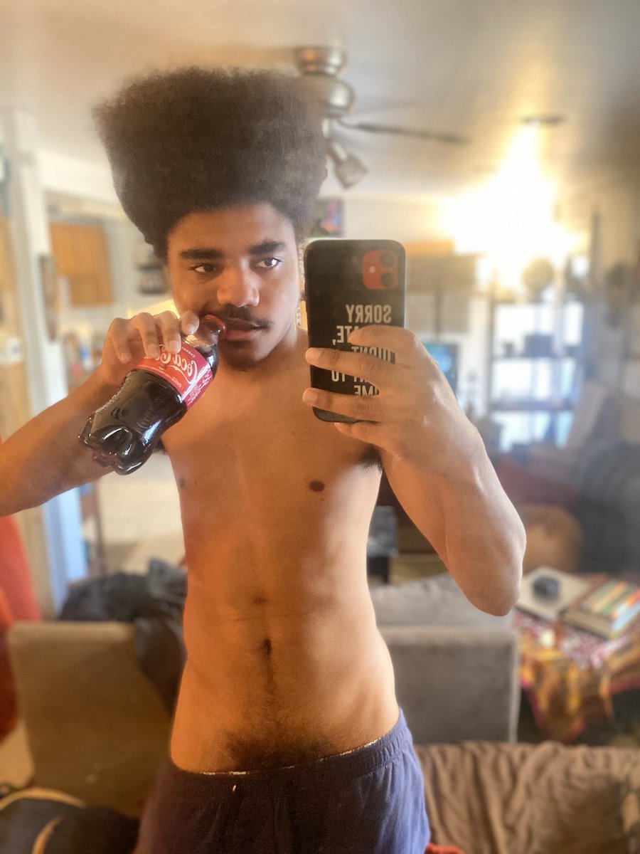 jpg_blackheart's tweet photo. Trying to gain a few pounds so I can be a muscle cub. 🖤
#gayshirtless #cocacolaaddict #chaser4bear #chaser4chub #gay #gaycub #encourager #handsome #shortguybigdick #cutegay #gaygothguy #cocacola https://t.co/3tkztxdDld